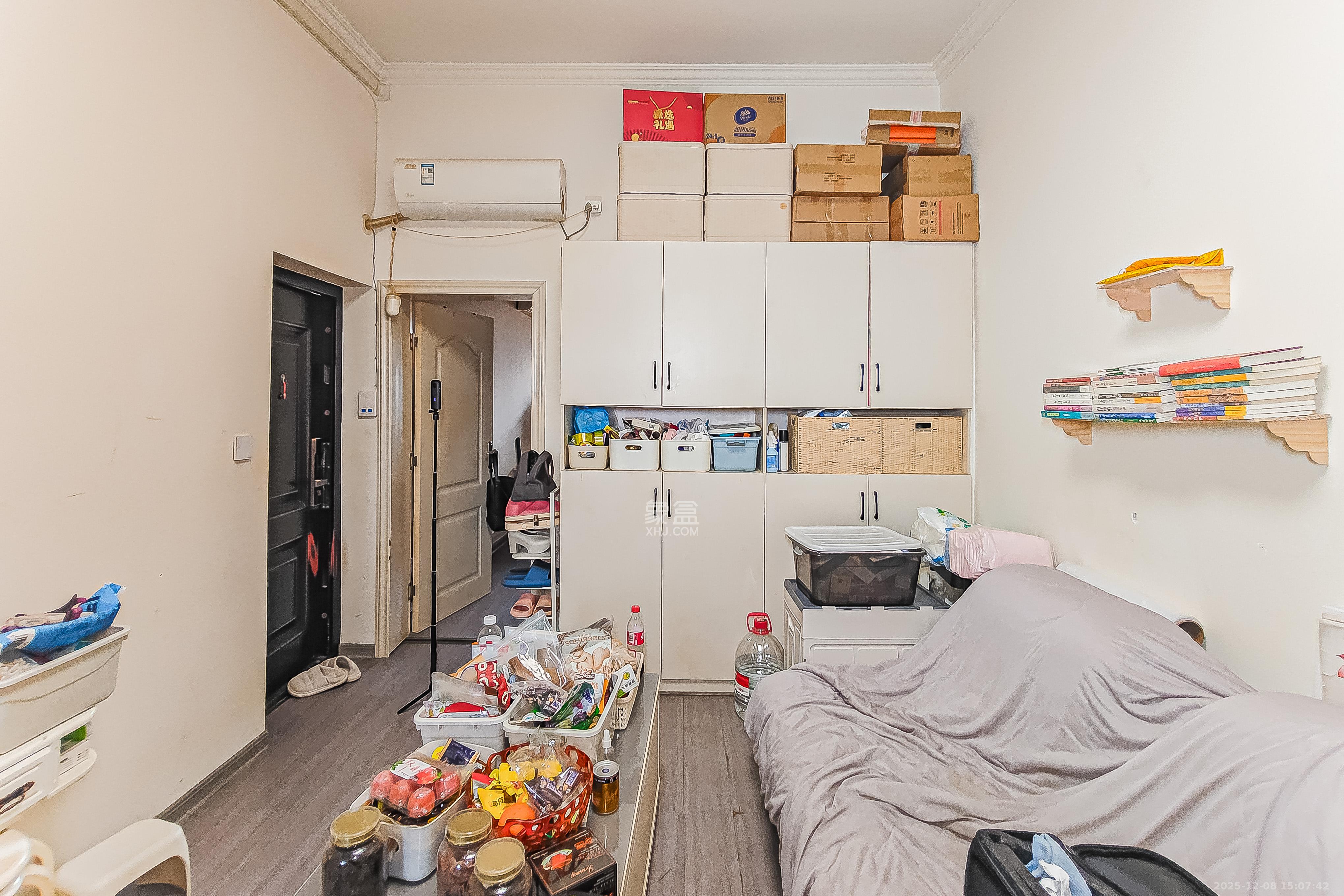 测绘小区 2室1厅1卫 32.0万 测绘小区 2室1厅1卫 32.0万客厅