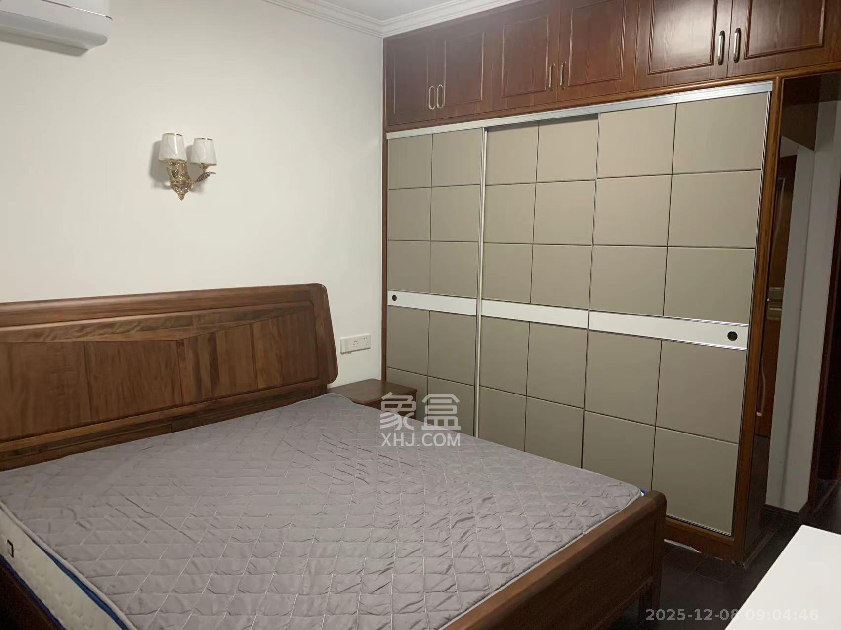 德惠雅苑（众星湘港公馆）  3室2厅2卫    2300.0元/月