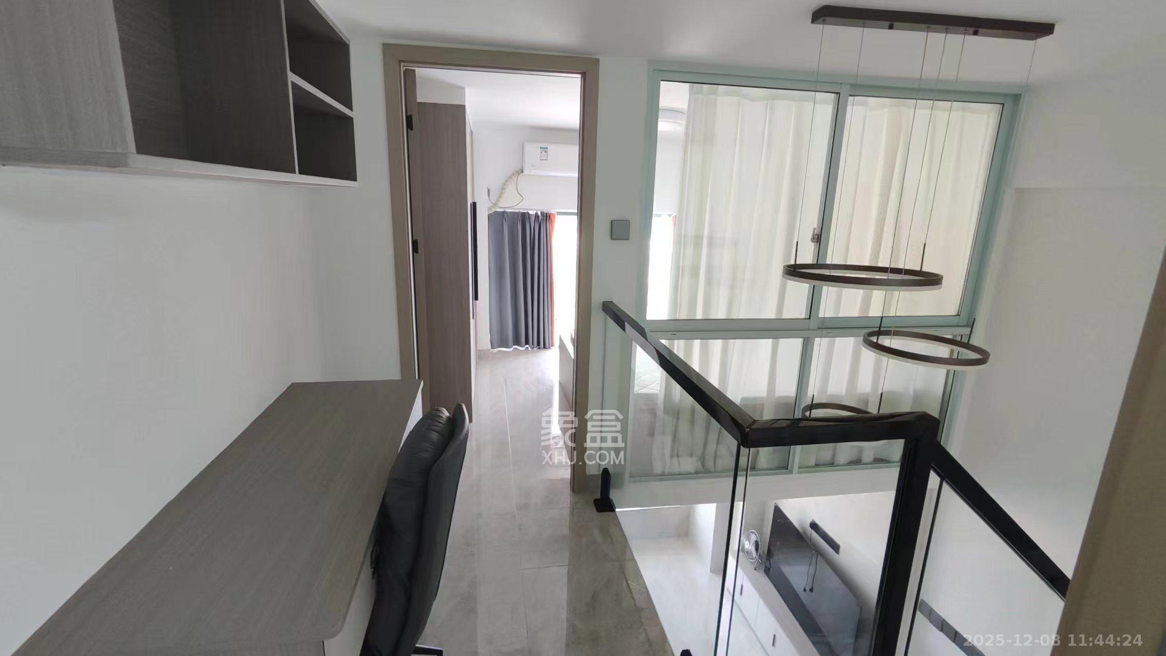 天麓轻奢国际  2室1厅1卫    1800.0元/月室内图