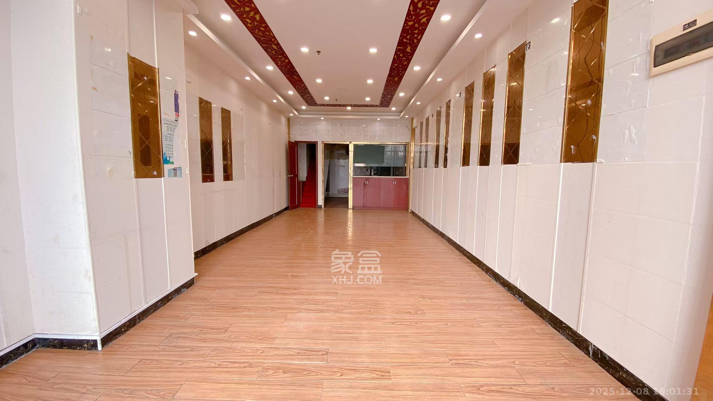 长城万富汇   66.0㎡      4500.0元/月