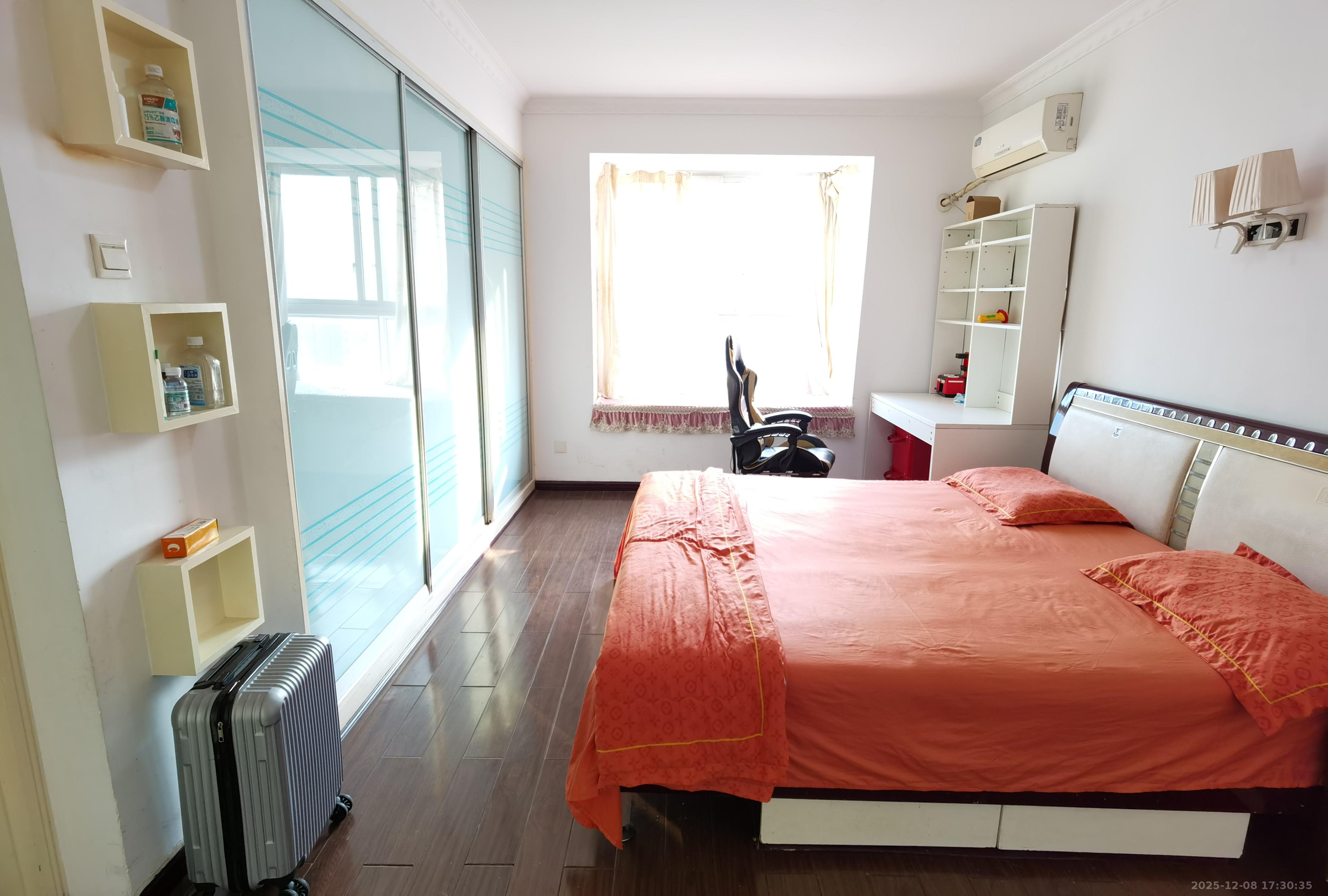 枫林美景  3室2厅2卫    2500.0元/月室内图