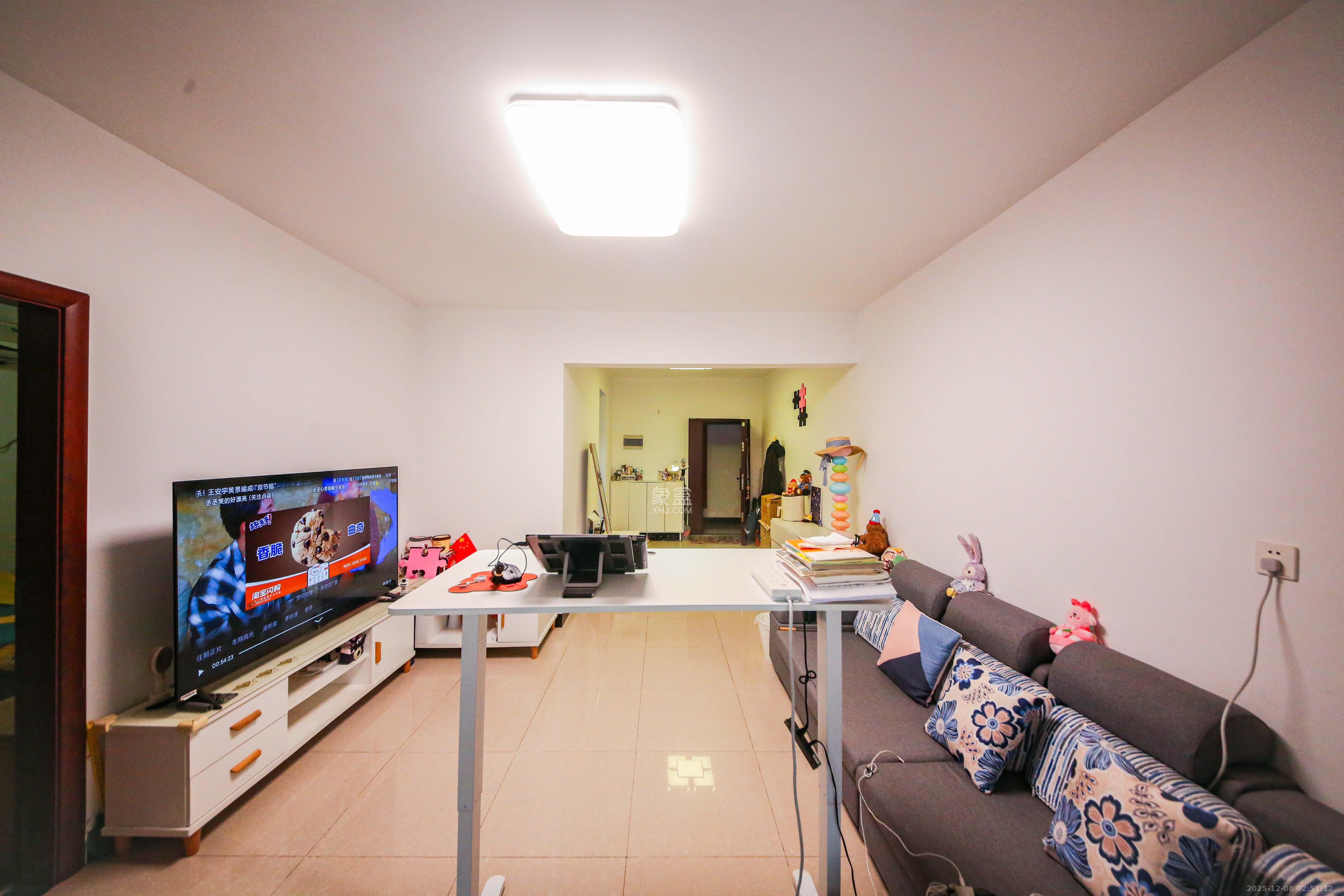 湘府9号  2室2厅1卫    70.0万