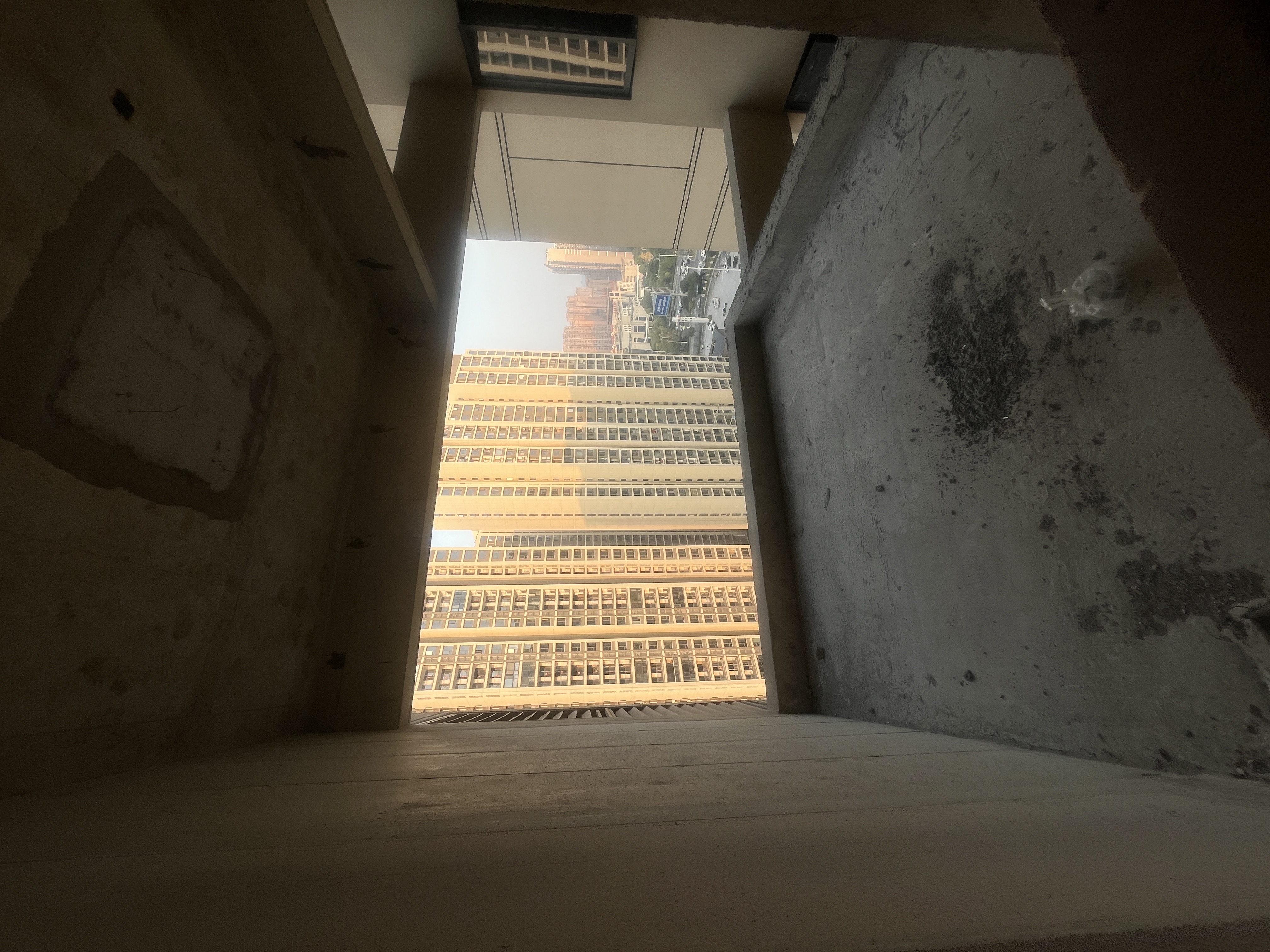 湘中府央玺  4室2厅2卫    88.0万