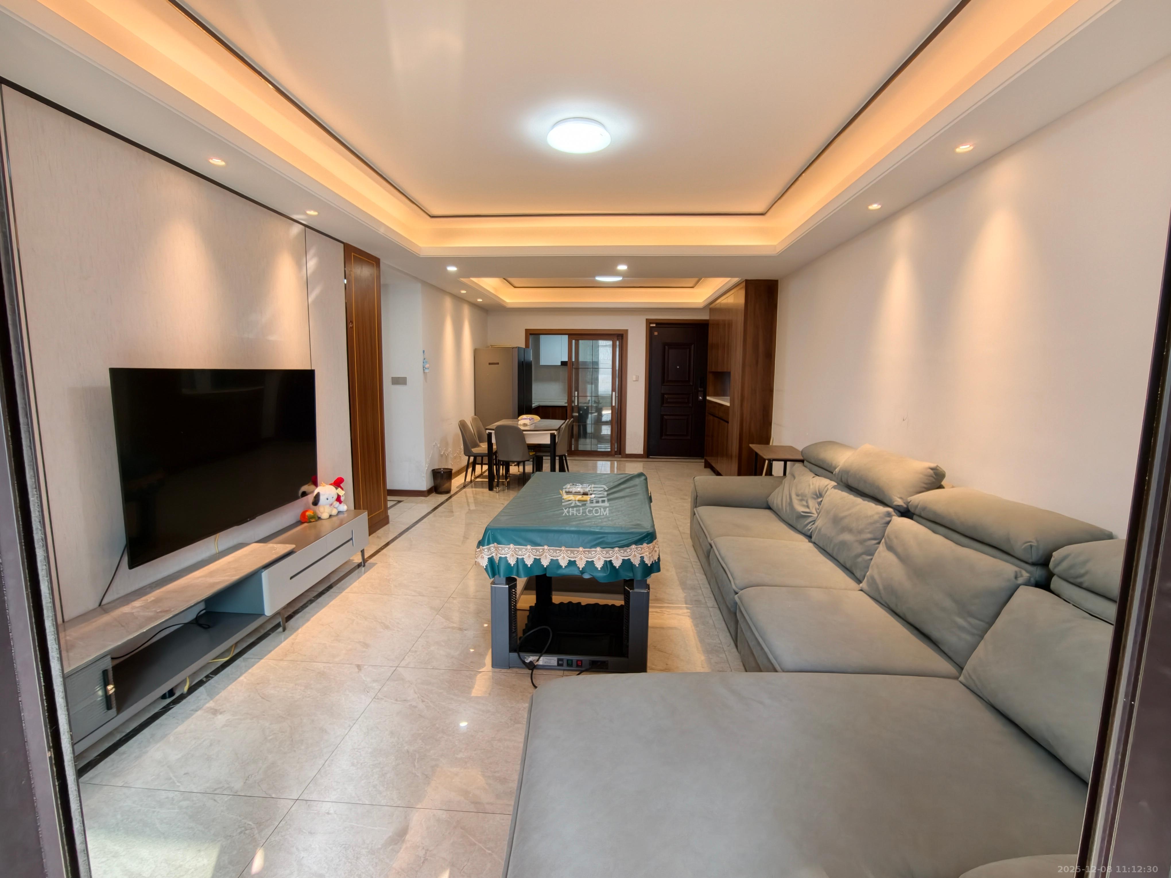 中国铁建金色蓝庭  3室2厅1卫    3300.0元/月