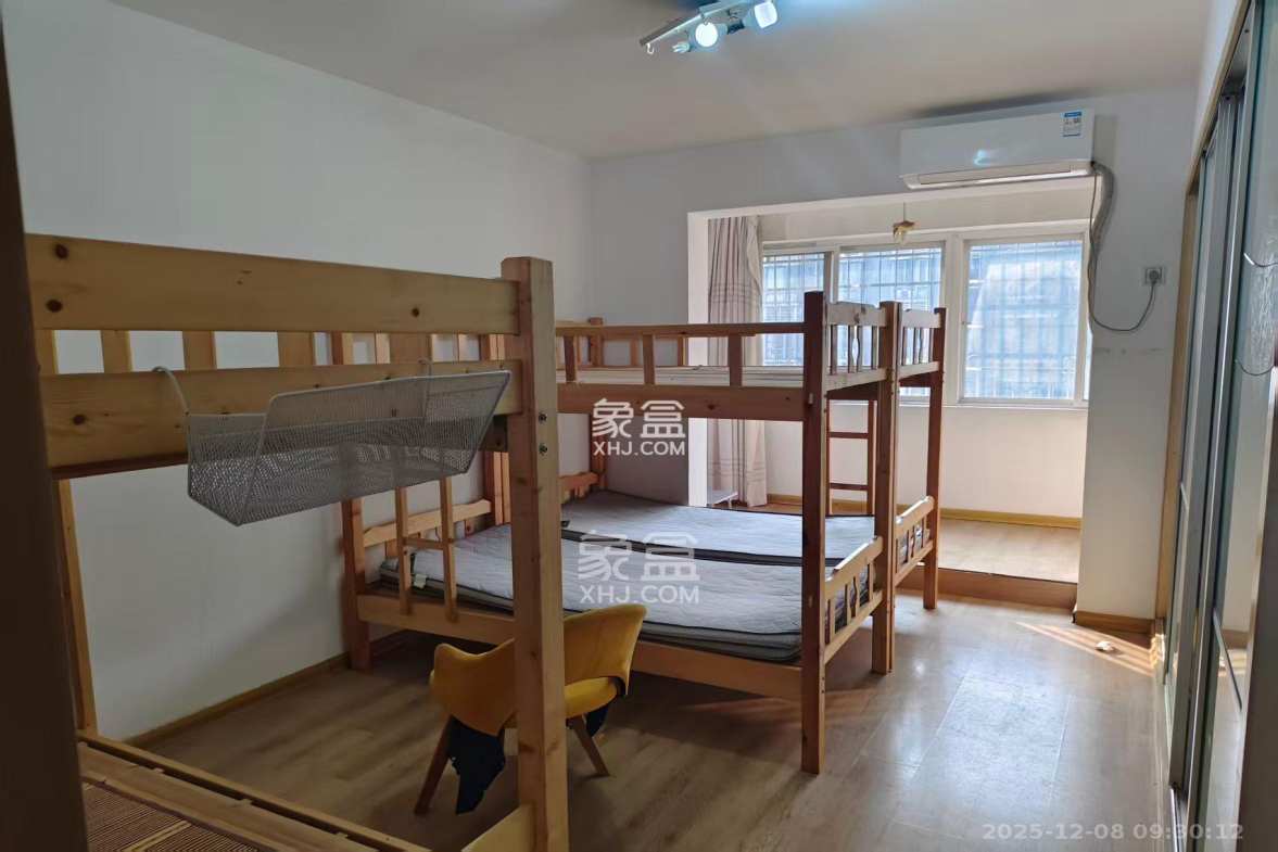 振湘园 4室2厅2卫 2000.0元/月 振湘园 4室2厅2卫 2000.0元/月室内图