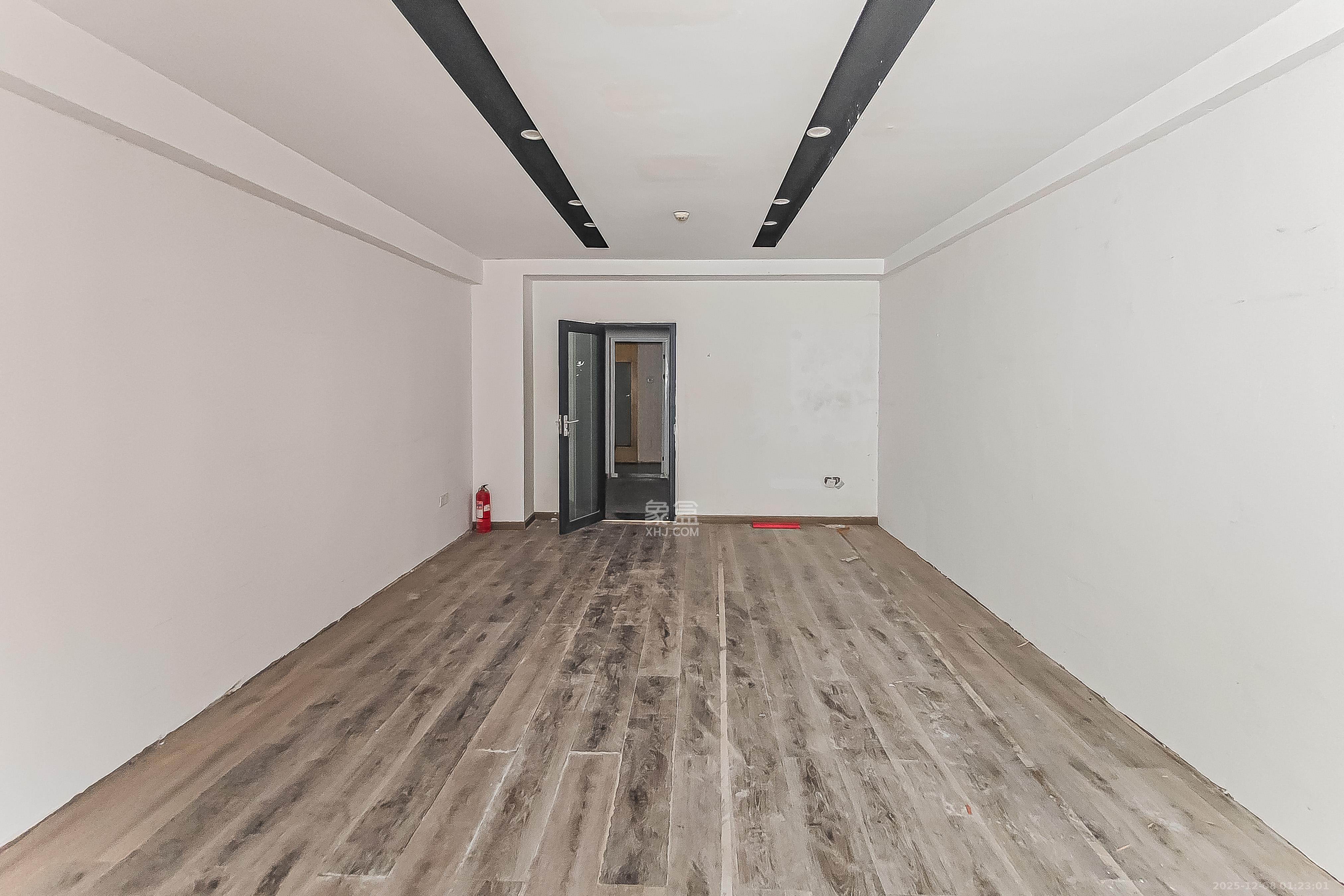 摩天一号 1室1厅1卫 30.0万 摩天一号 1室1厅1卫 30.0万卧室