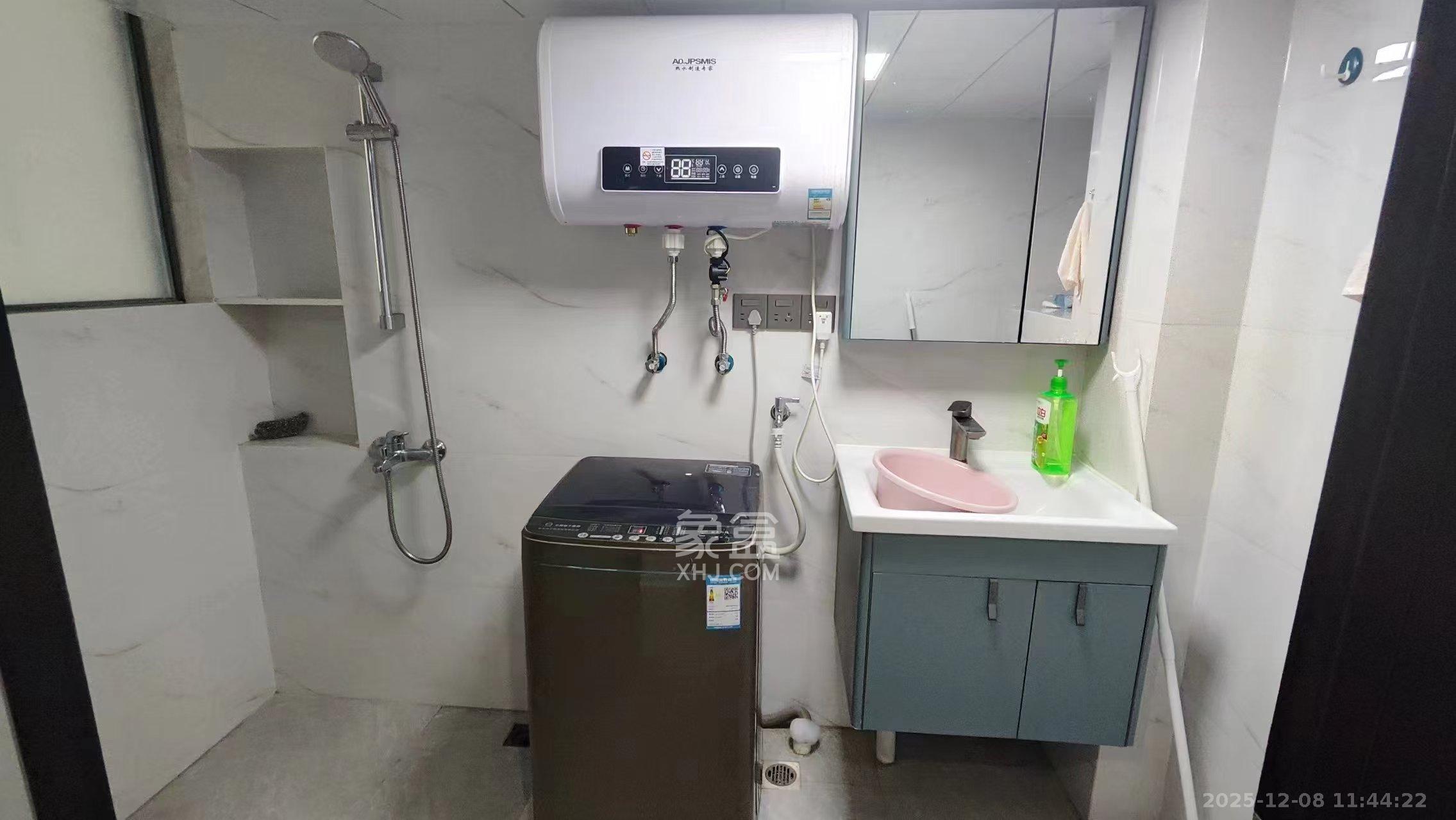 天麓轻奢国际  2室1厅1卫    1800.0元/月室内图