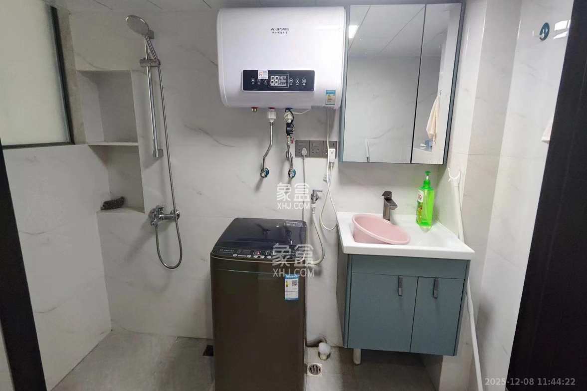 天麓轻奢国际 2室1厅1卫 1800.0元/月 天麓轻奢国际 2室1厅1卫 1800.0元/月室内图