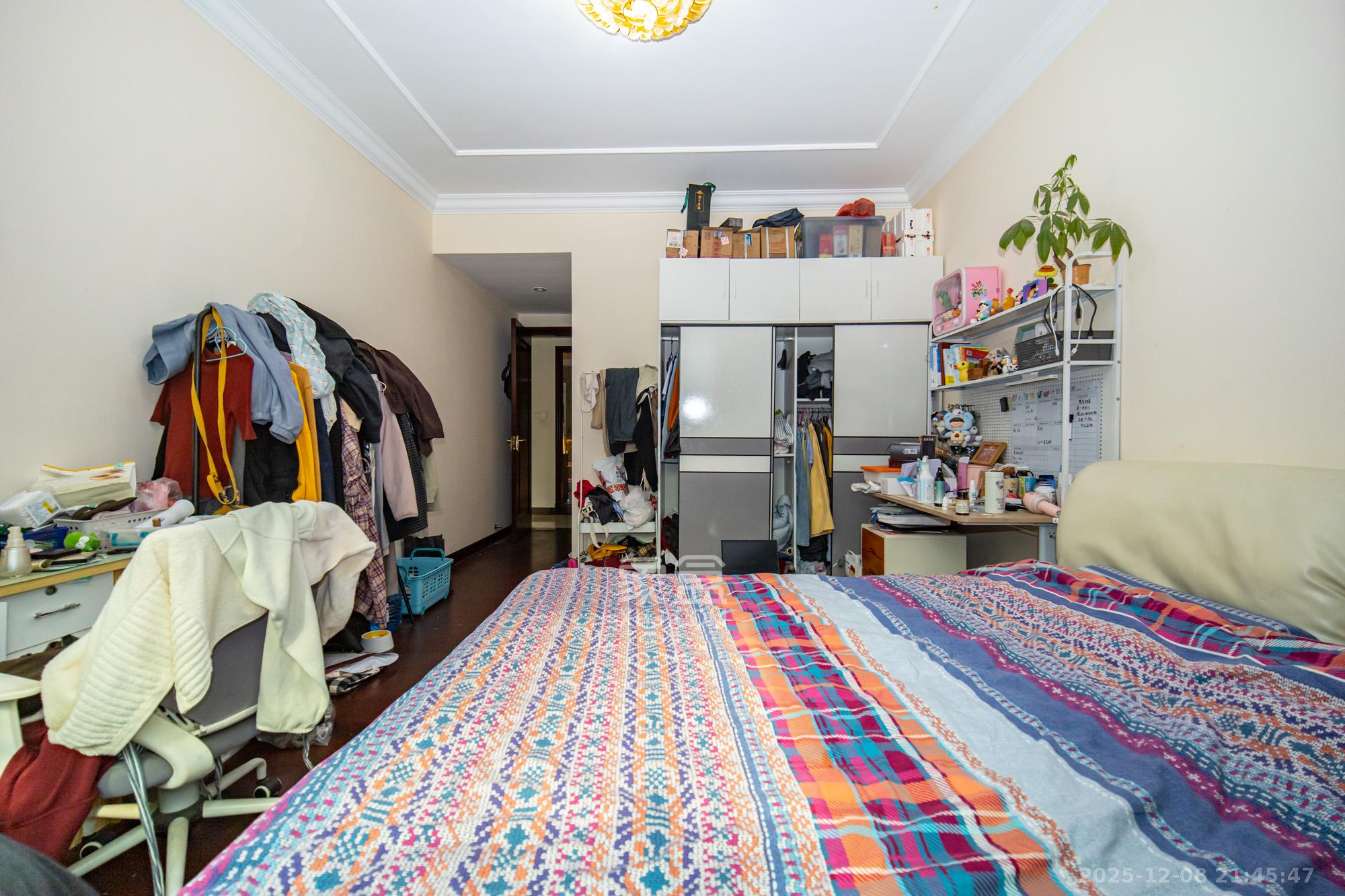 恒大雅苑  3室2厅1卫    118.0万卧室