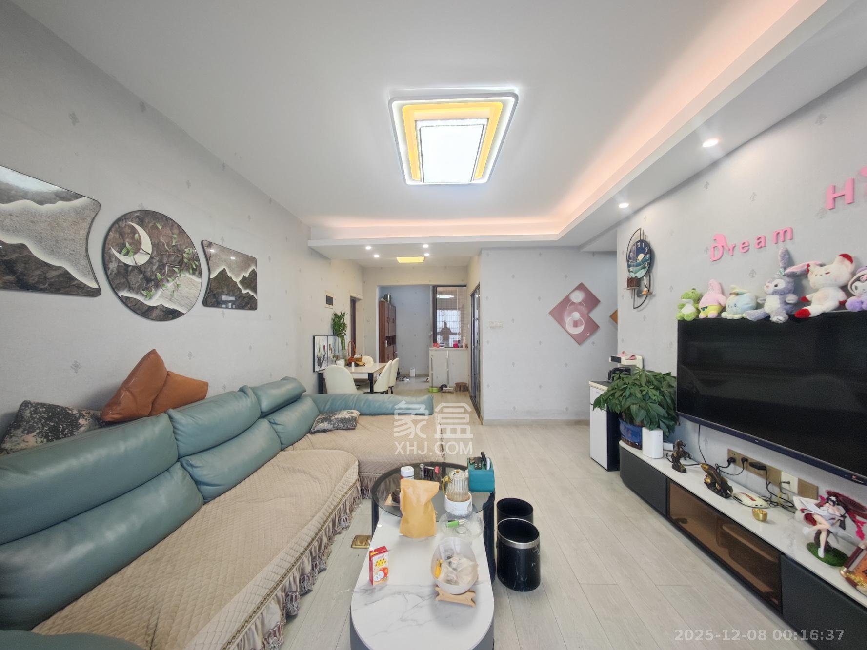 七里香榭  3室2厅1卫    62.8万