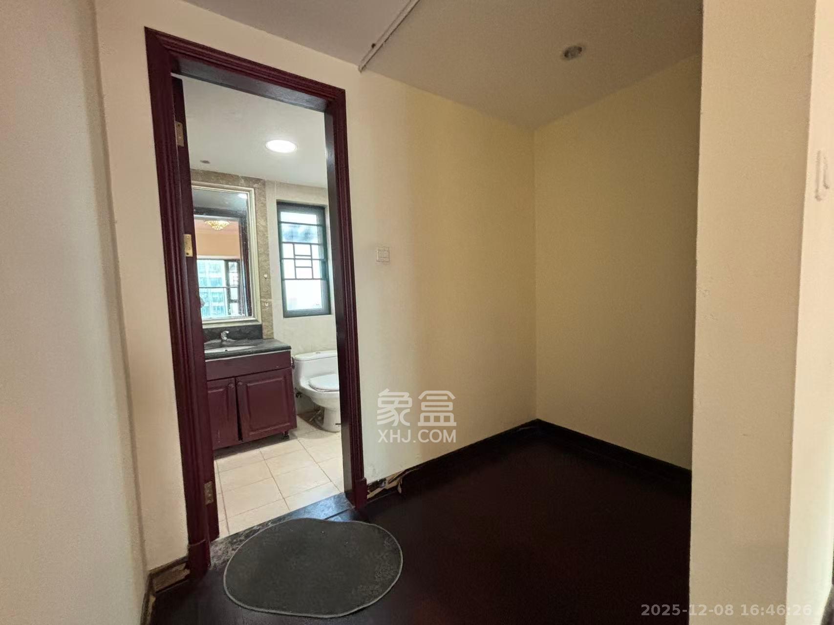 恒大名都  3室2厅1卫    1700.0元/月