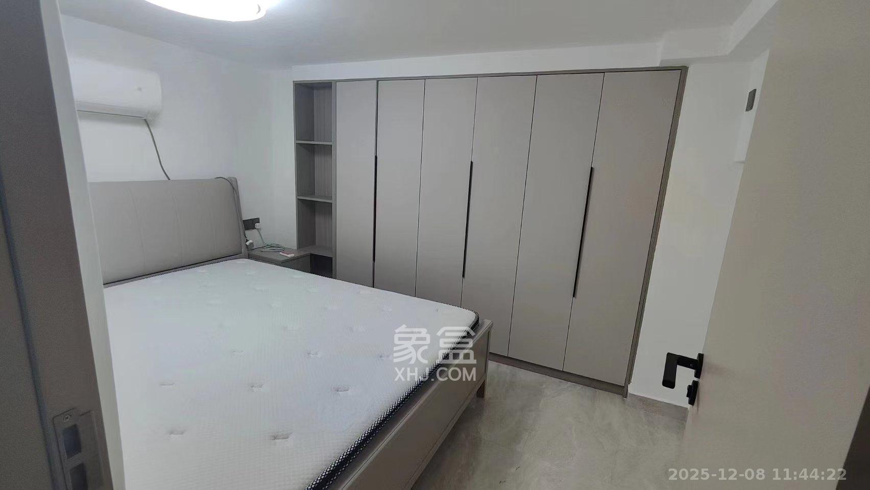 天麓轻奢国际  2室1厅1卫    1800.0元/月室内图