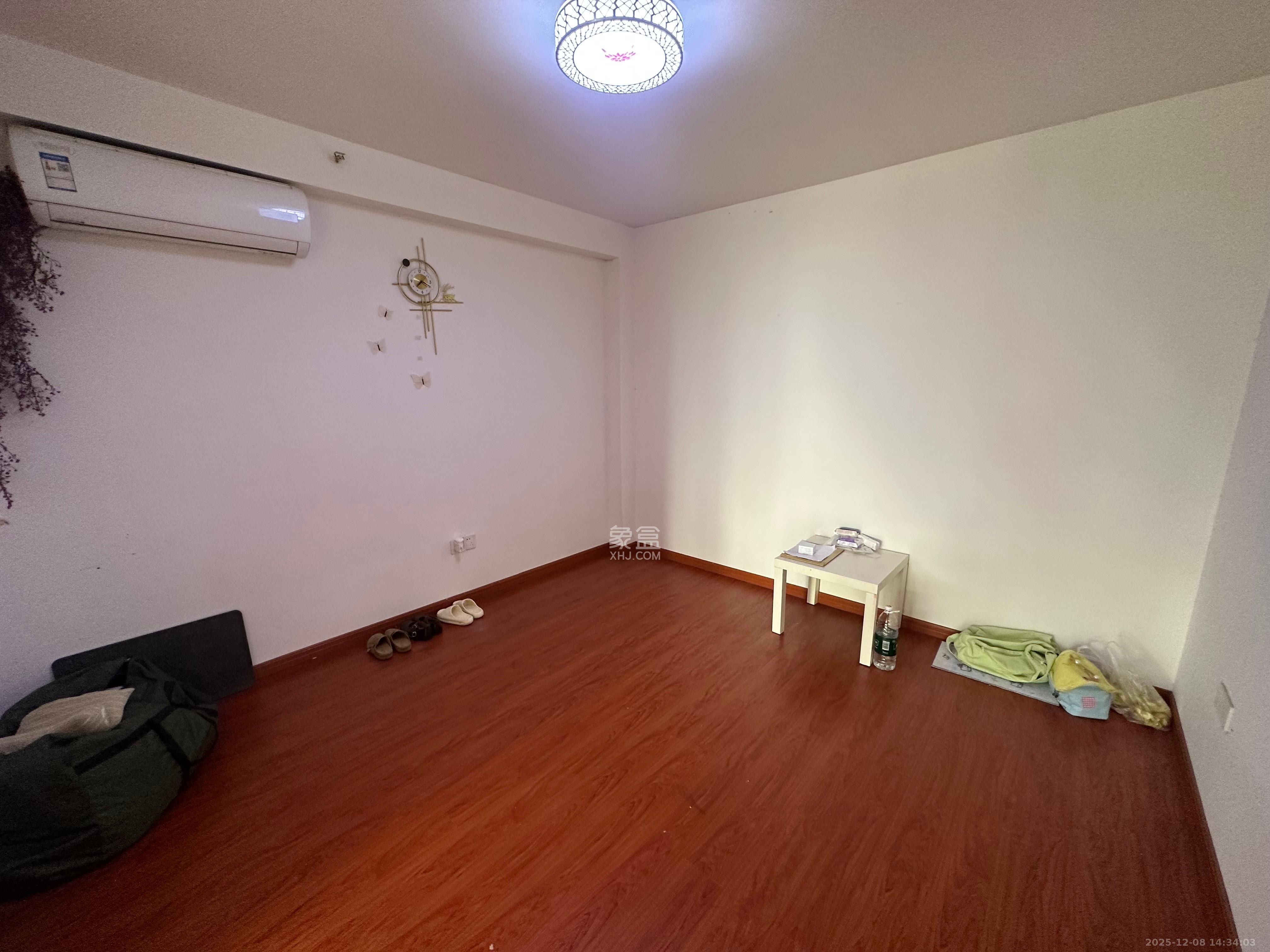 金色loft(鑫秋大厦) 2室1厅1卫 1400.0元/月 金色loft(鑫秋大厦) 2室1厅1卫 1400.0元/月室内图