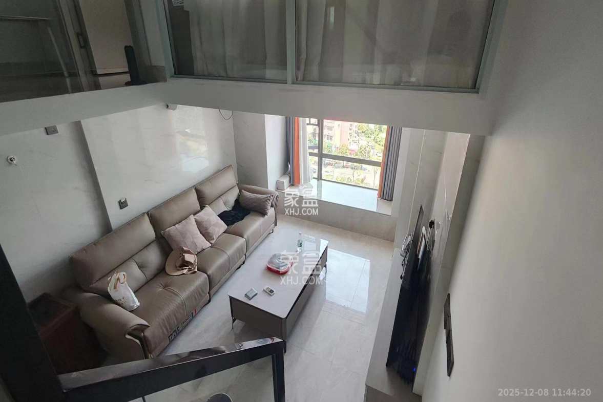 天麓轻奢国际 2室1厅1卫 1800.0元/月 天麓轻奢国际 2室1厅1卫 1800.0元/月室内图