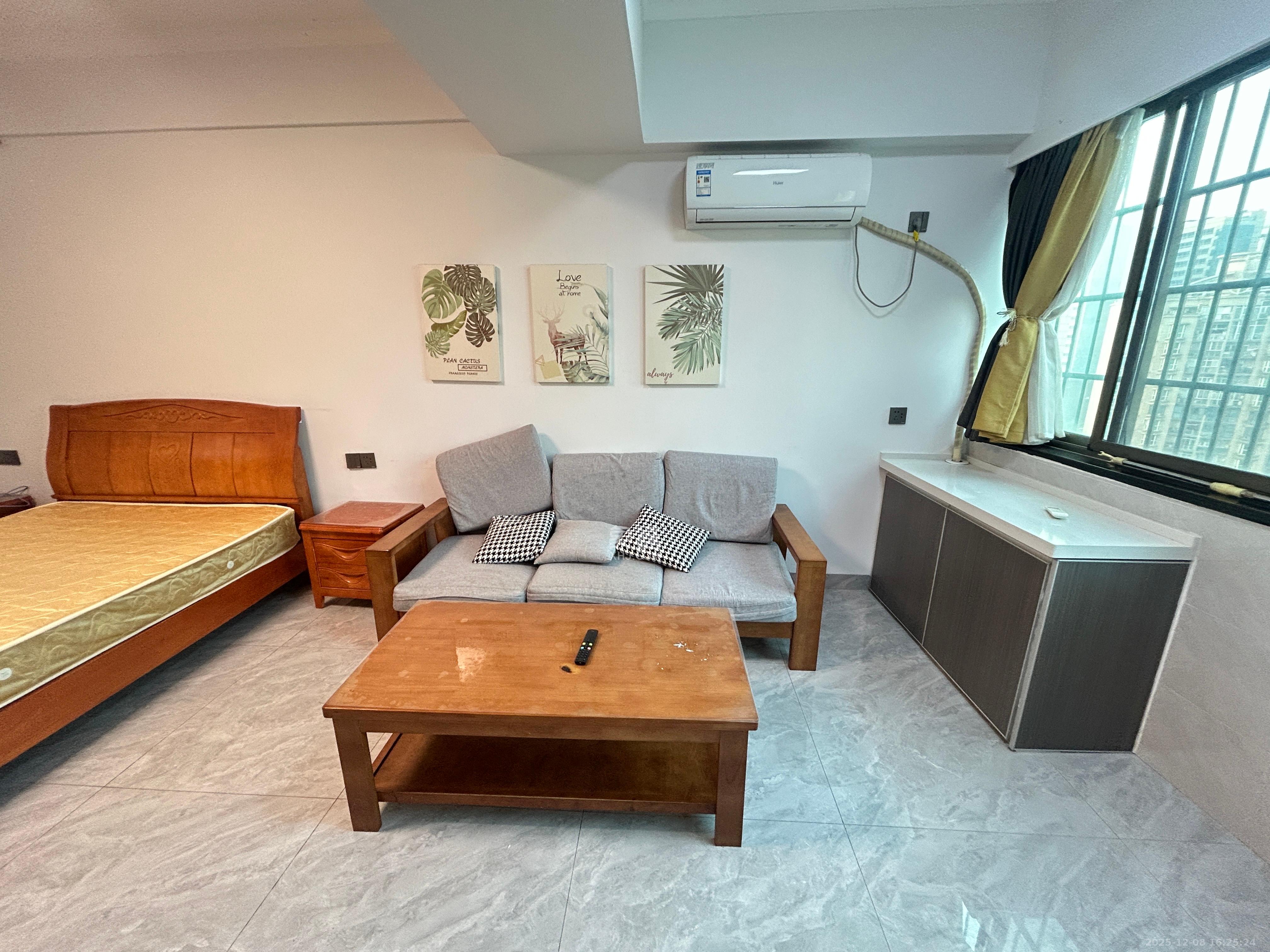 上城星座  1室1厅1卫    2000.0元/月