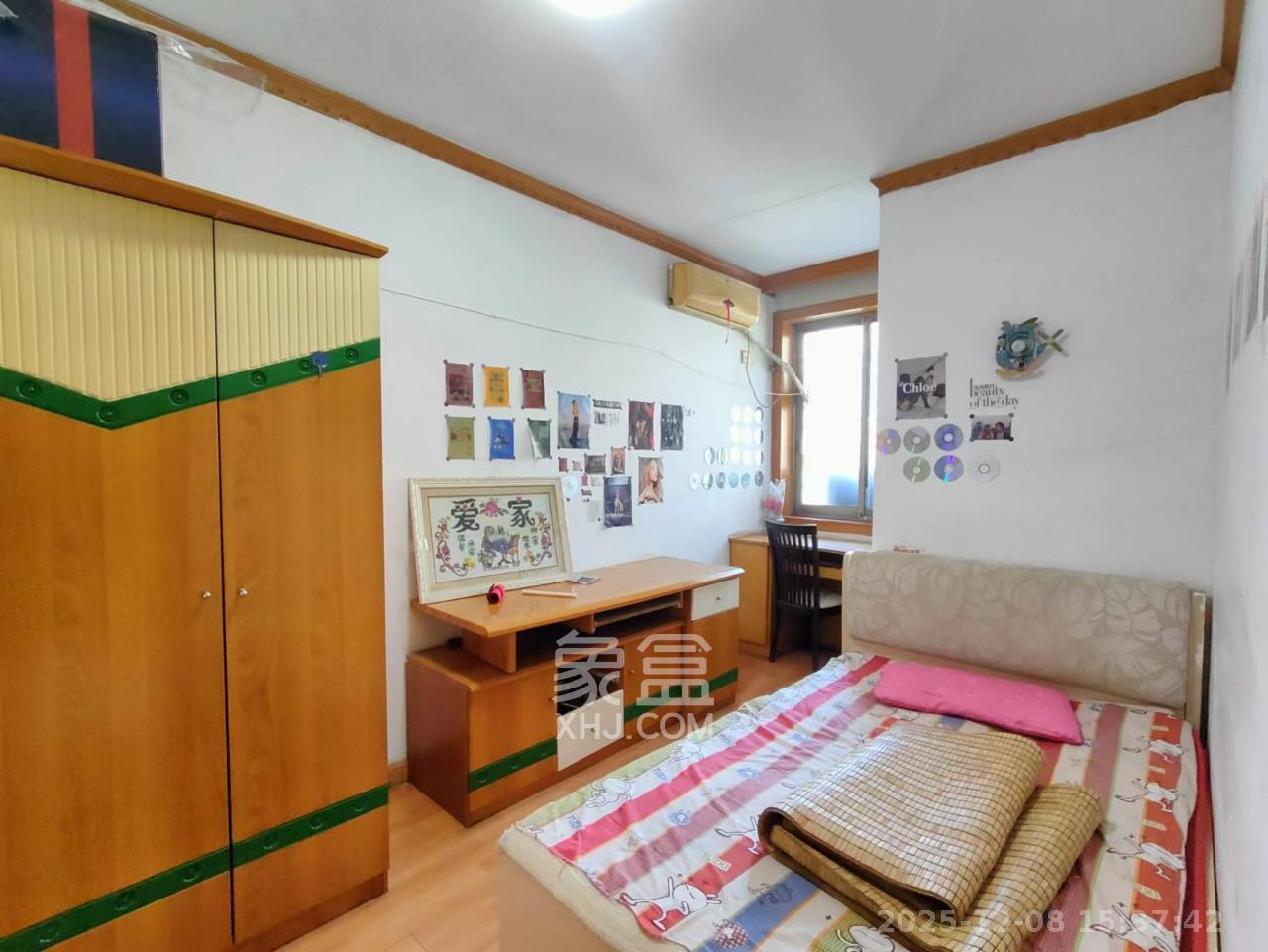 岳银小区（一二三五村）  2室2厅1卫    1600.0元/月室内图