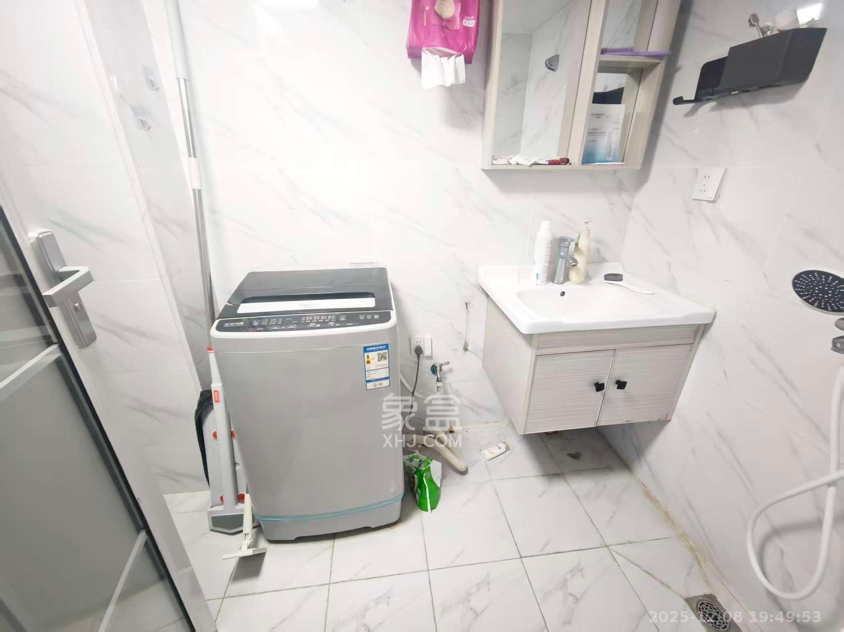 卓越江岸 2室1厅1卫 2200.0元/月 卓越江岸 2室1厅1卫 2200.0元/月室内图