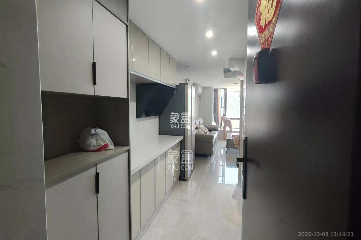 天麓轻奢国际 2室1厅1卫 1800.0元/月 天麓轻奢国际 2室1厅1卫 1800.0元/月室内图