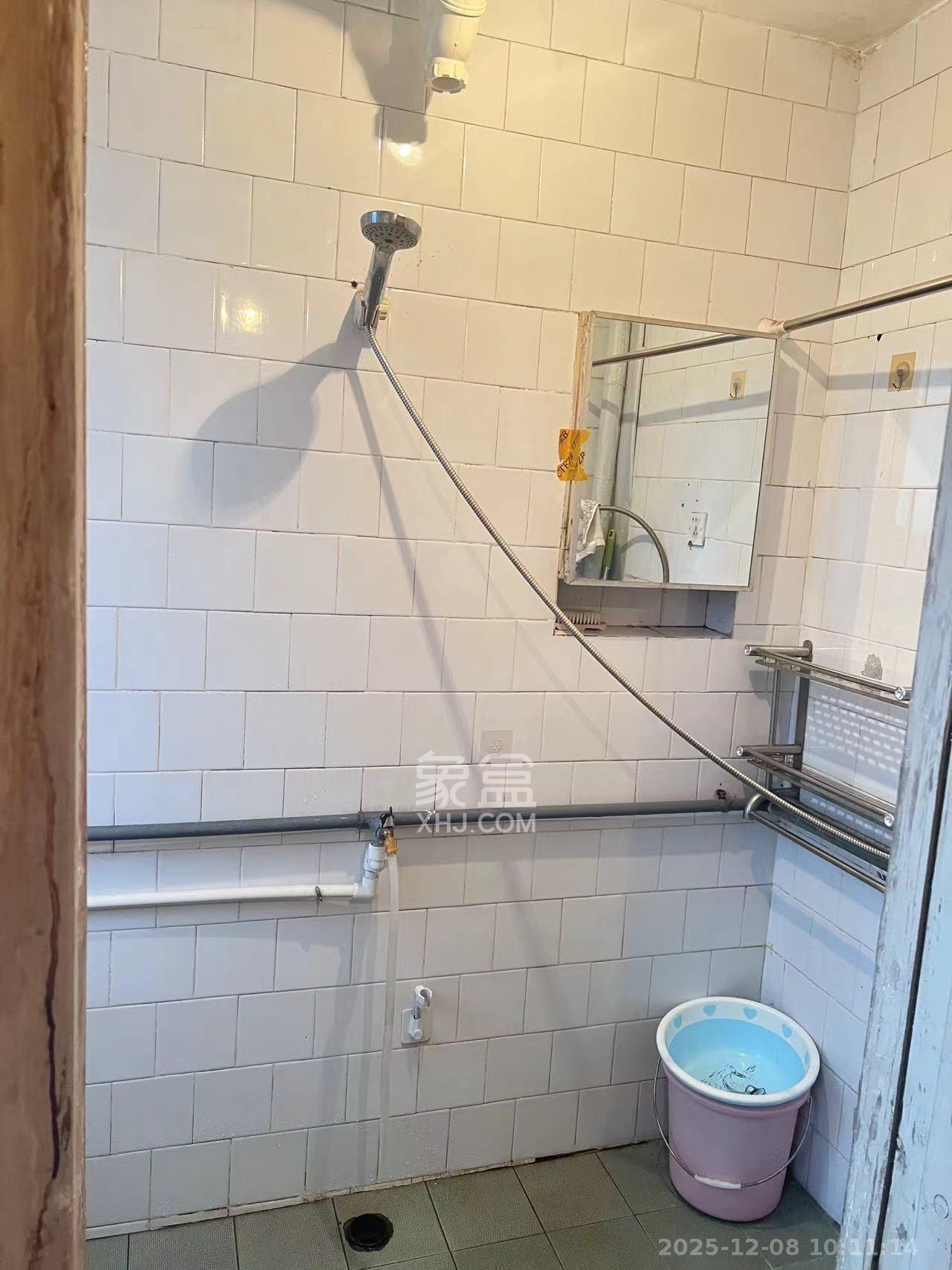 长勘小区  2室1厅1卫    1600.0元/月室内图