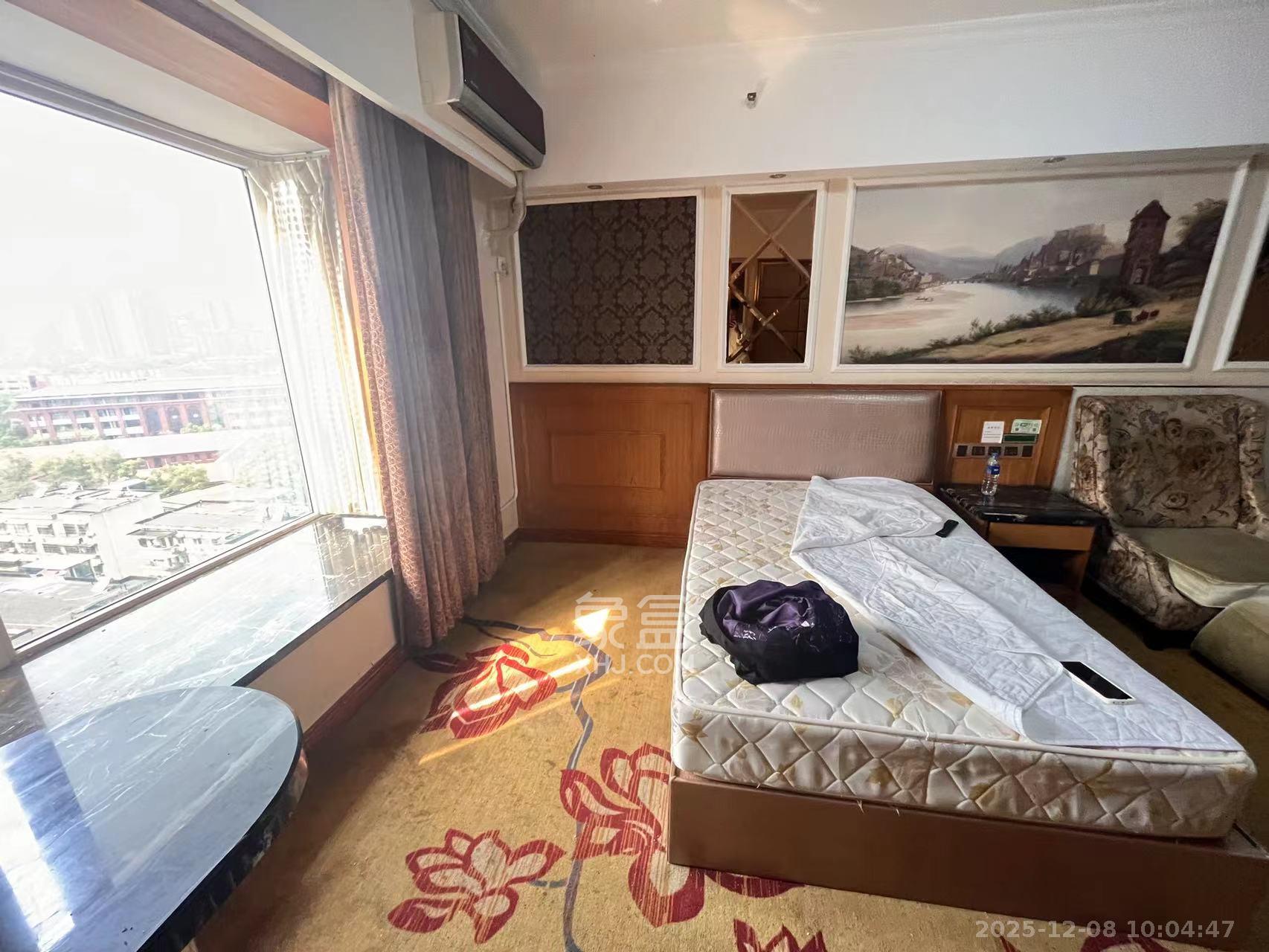 三重星都心  1室1厅1卫    1500.0元/月室内图