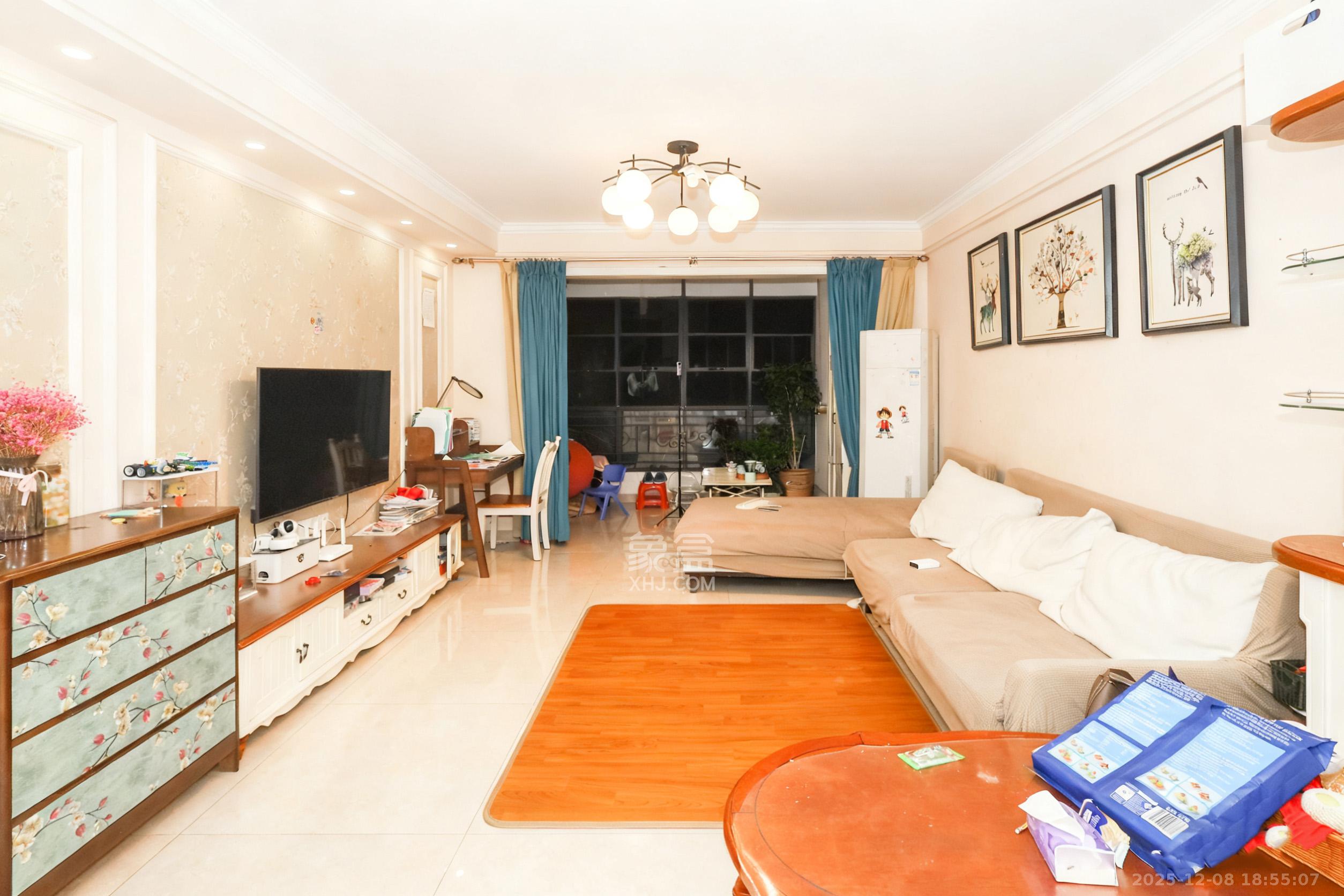 和泓梅溪四季二期  3室2厅2卫    135.0万