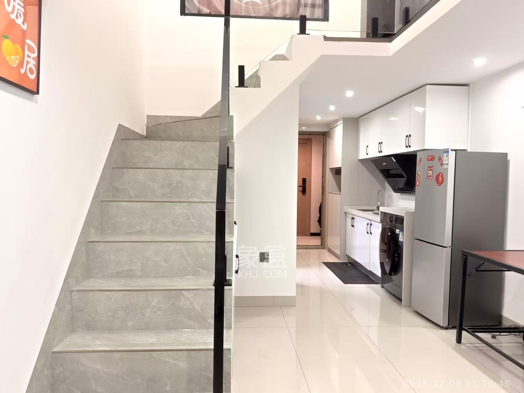 卓越江岸 2室1厅1卫 2350.0元/月 卓越江岸 2室1厅1卫 2350.0元/月室内图