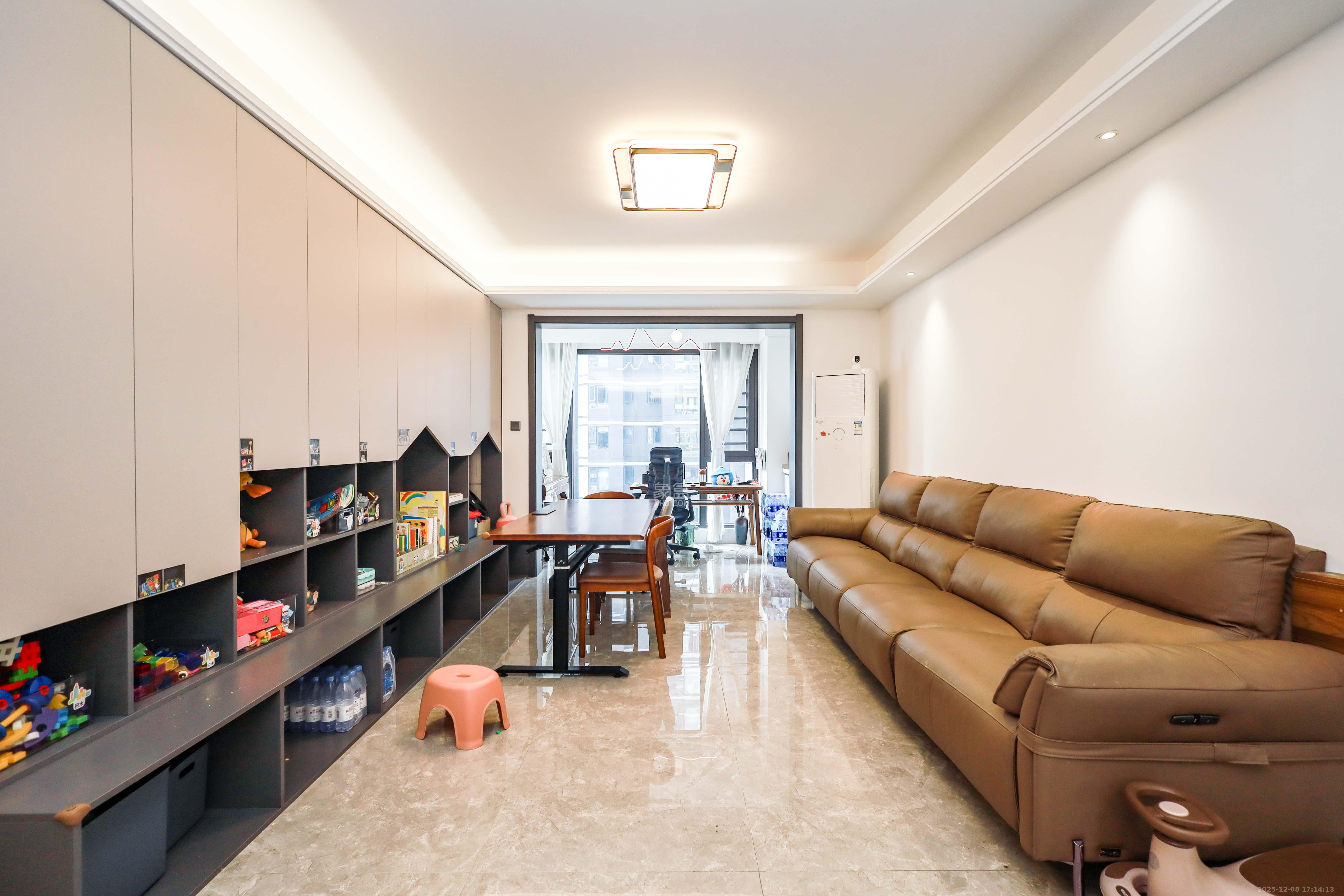 招商雍山湖  4室2厅2卫    175.0万