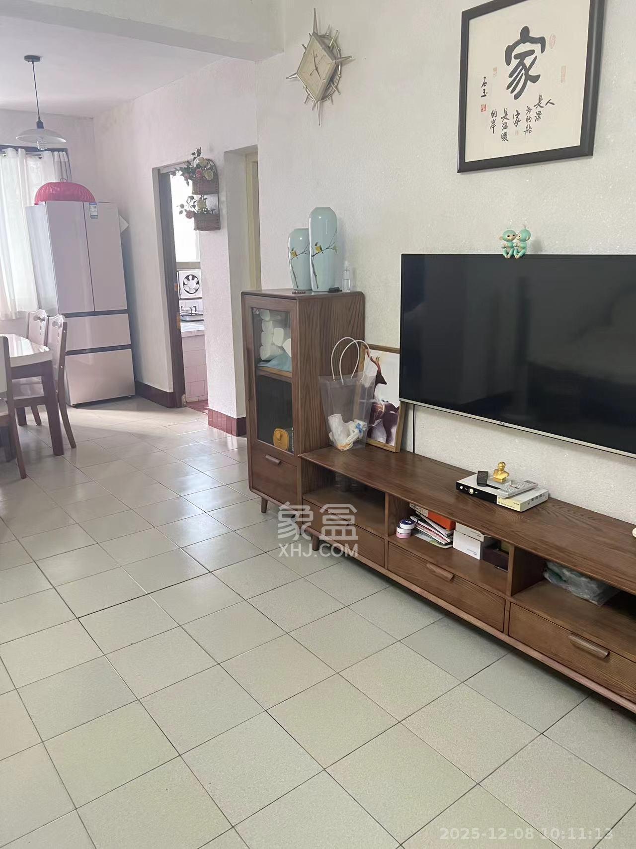 长勘小区  2室1厅1卫    1600.0元/月室内图