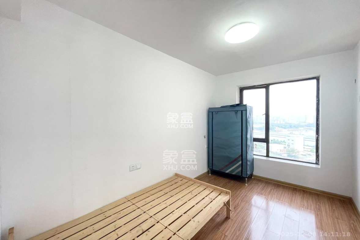 保利麓谷林语F区 4室2厅2卫 2400.0元/月 保利麓谷林语F区 4室2厅2卫 2400.0元/月室内图