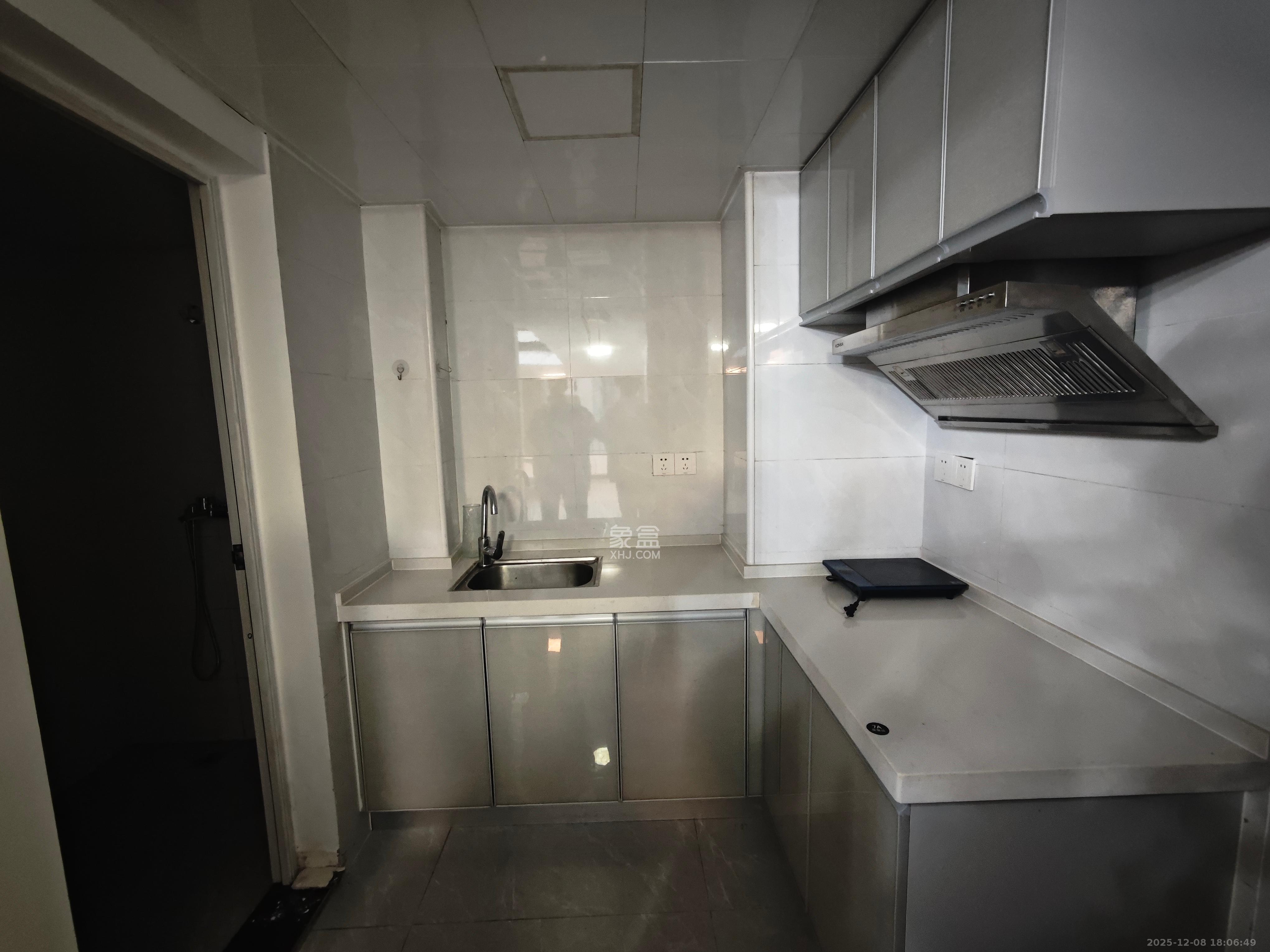 荣盛花语书苑  1室1厅1卫    2200.0元/月