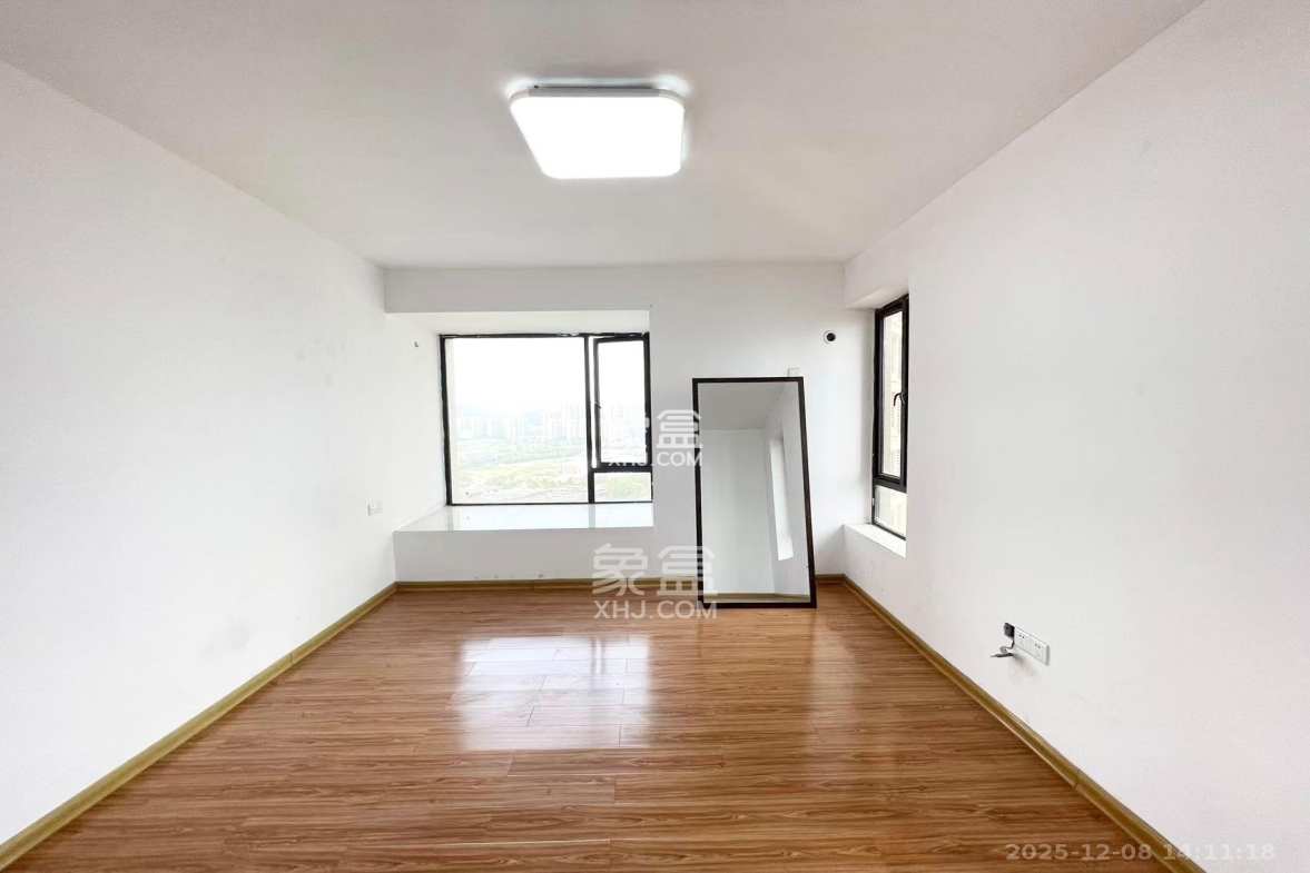 保利麓谷林语F区 4室2厅2卫 2400.0元/月 保利麓谷林语F区 4室2厅2卫 2400.0元/月室内图