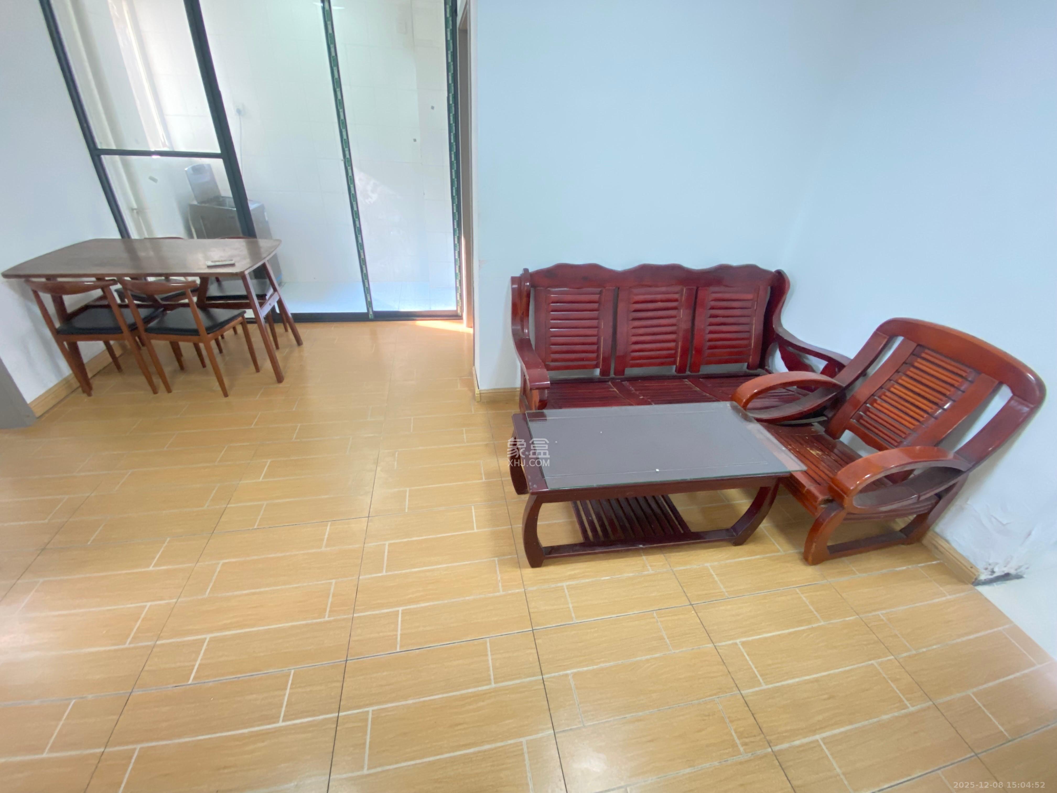 铝厂宿舍  2室1厅1卫    1200.0元/月