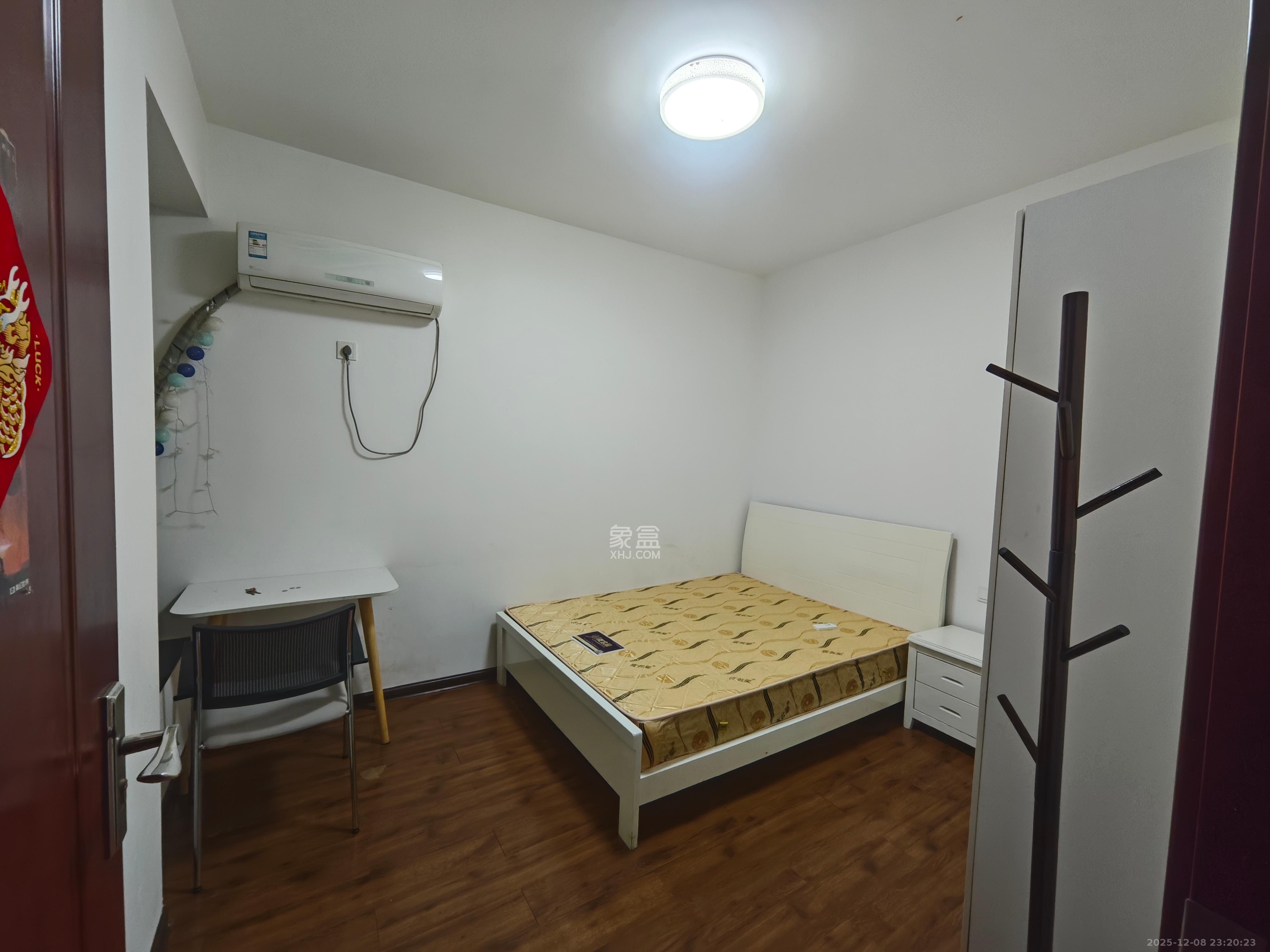 锦泰家园（锦泰商务大厦）  5室2厅1卫    5500.0元/月