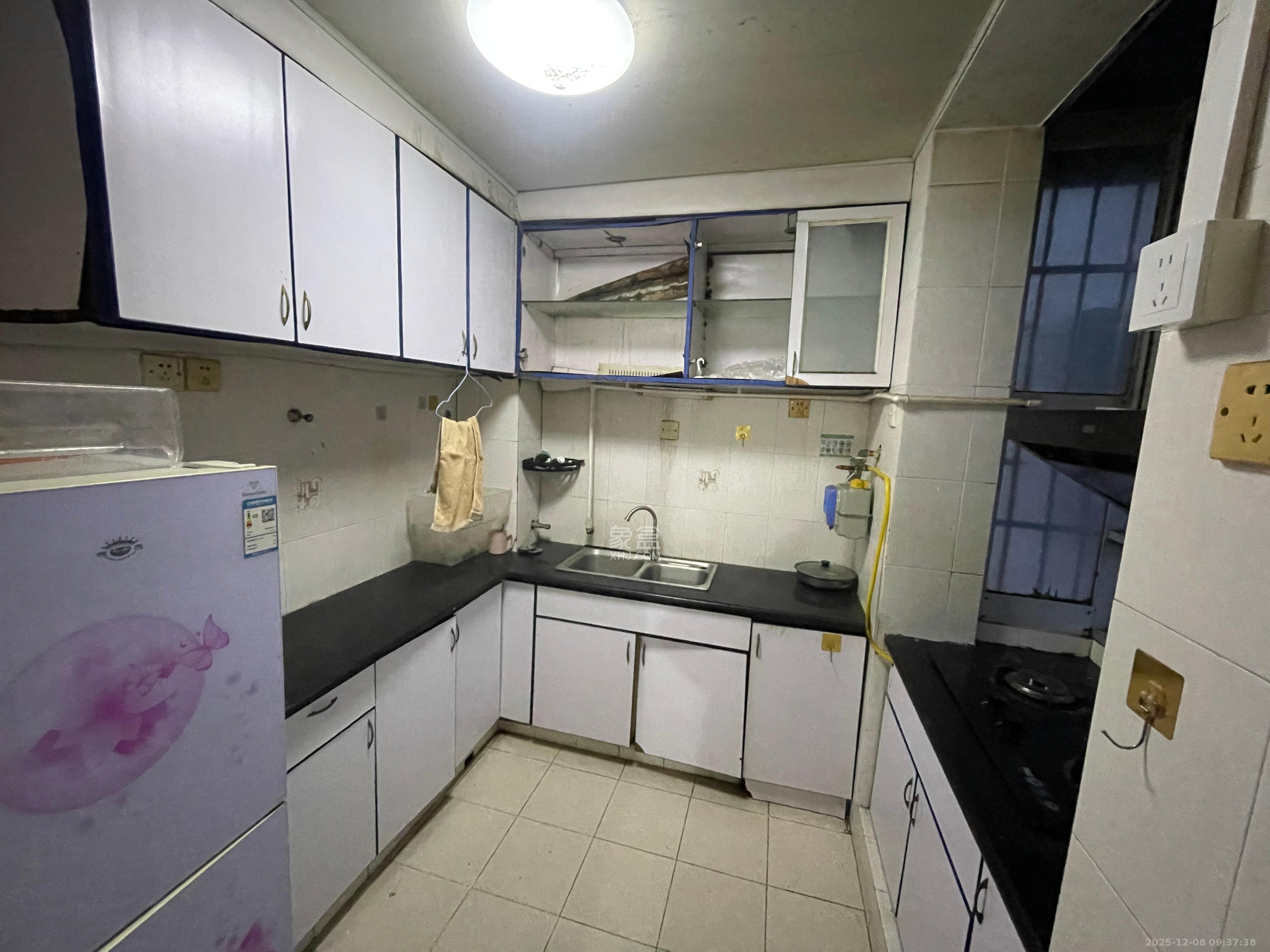 稻田园公寓  1室2厅1卫    2800.0元/月室内图