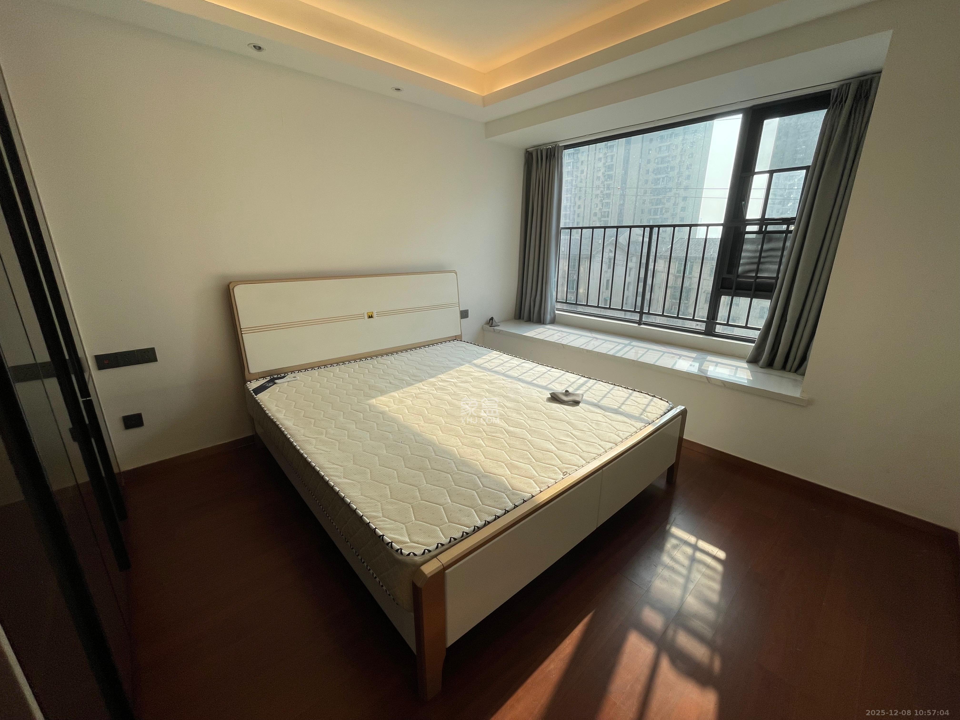 旭辉雨花郡  4室1厅2卫    4400.0元/月室内图