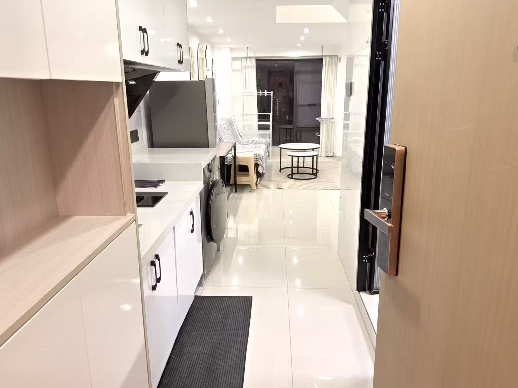 卓越江岸 2室1厅1卫 2350.0元/月 卓越江岸 2室1厅1卫 2350.0元/月户型图