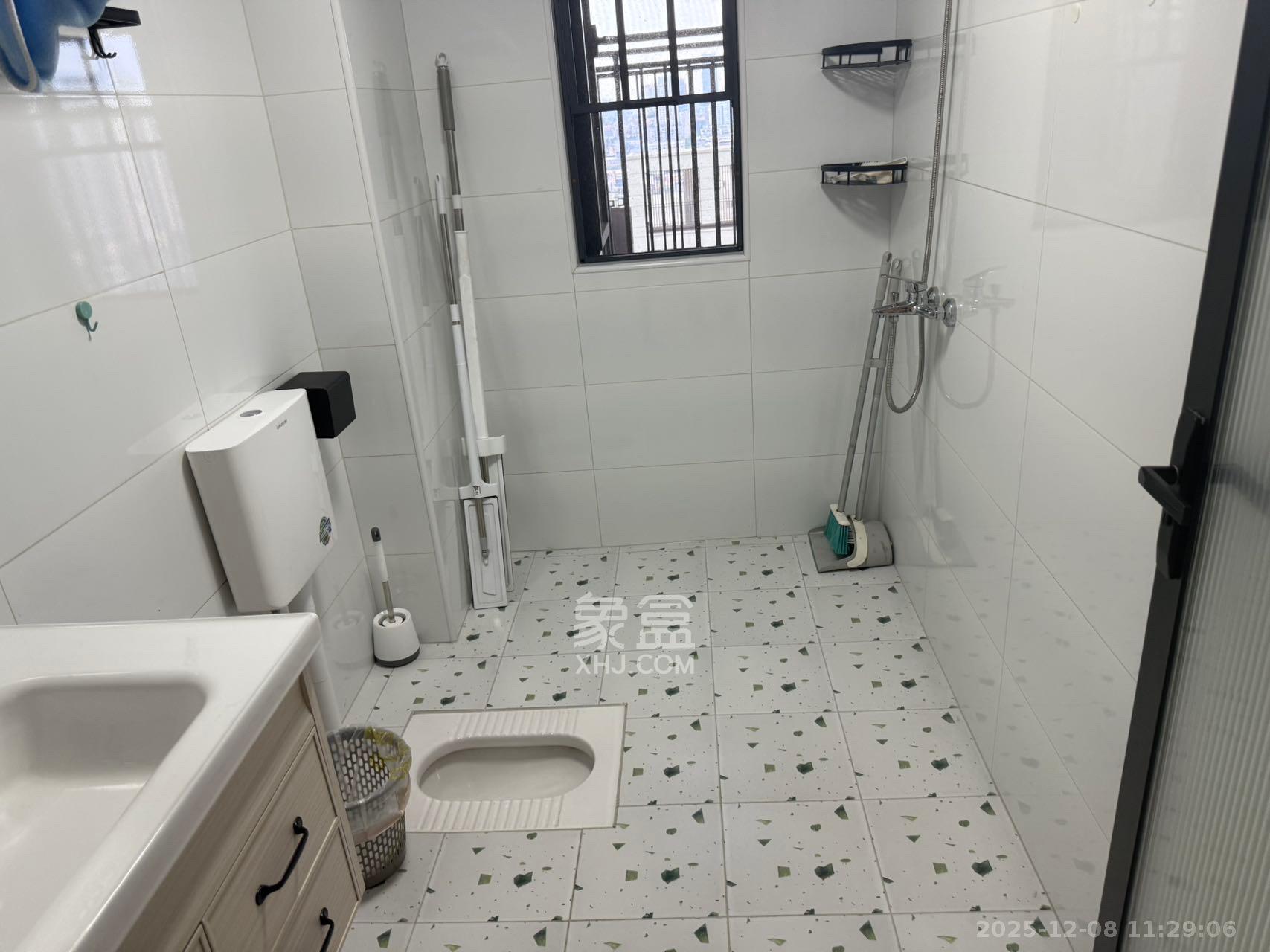 旭辉国悦府  3室1厅2卫    3400.0元/月室内图