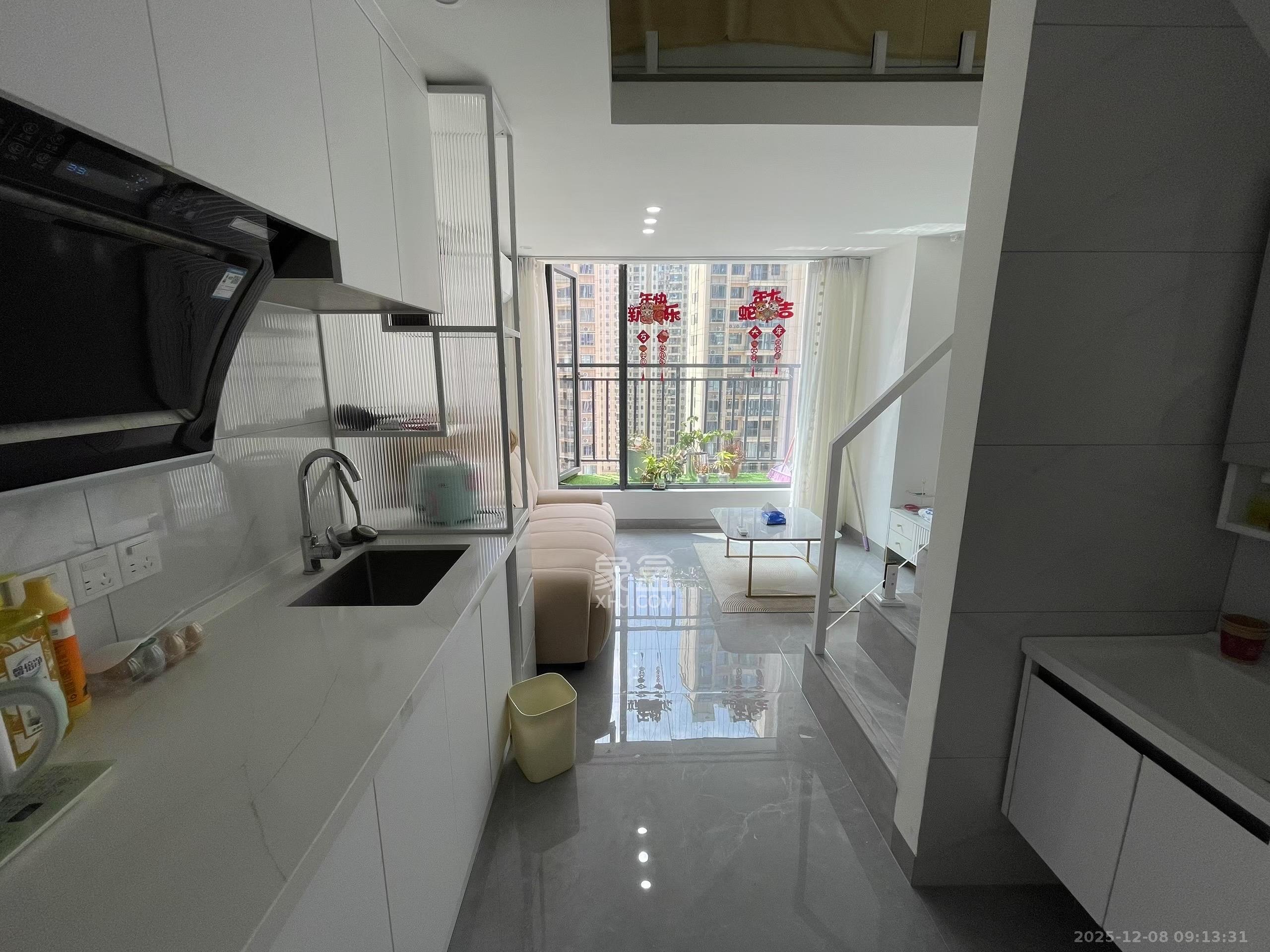 力高凤凰新天  1室0厅0卫    2200.0元/月