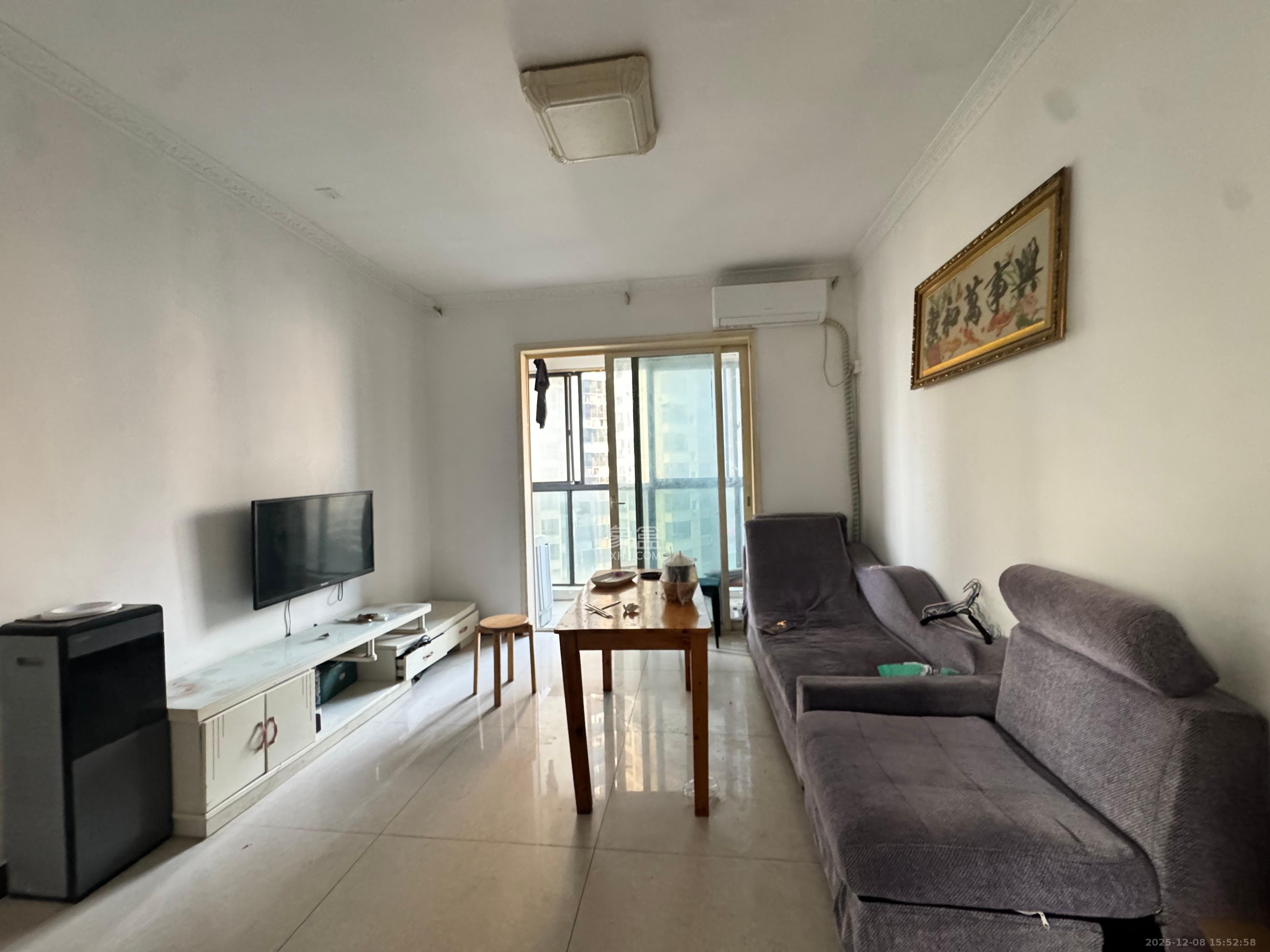 通用时代国际社区  1室2厅1卫    2000.0元/月