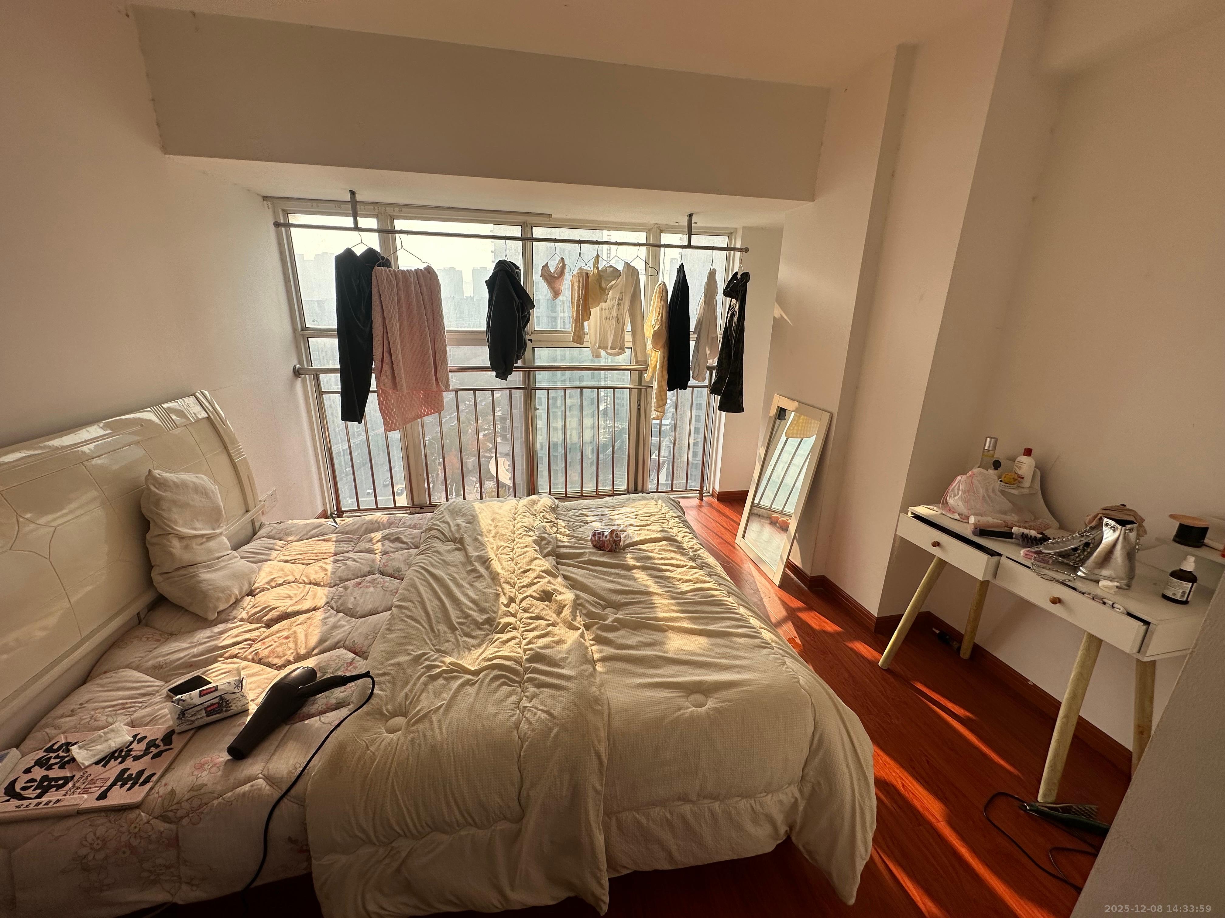 金色loft(鑫秋大厦) 2室1厅1卫 1400.0元/月 金色loft(鑫秋大厦) 2室1厅1卫 1400.0元/月室内图