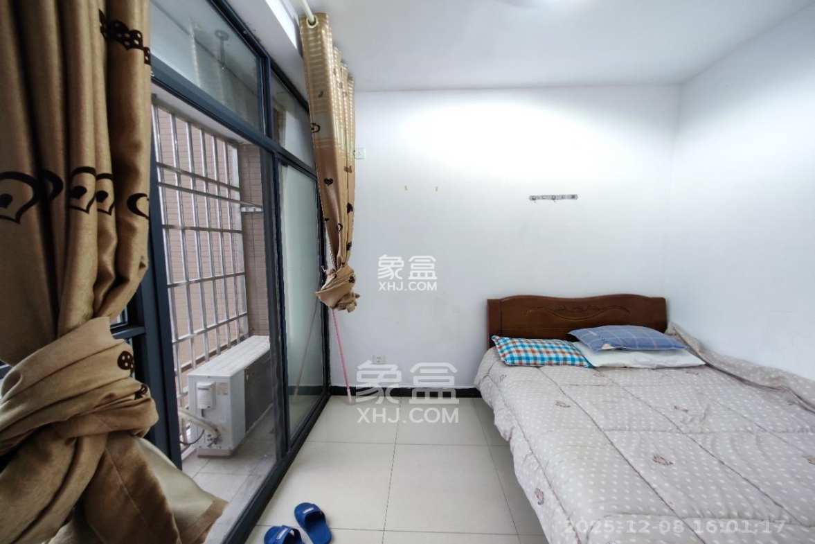 华尔街中心 1室0厅0卫 2400.0元/月 华尔街中心 1室0厅0卫 2400.0元/月室内图