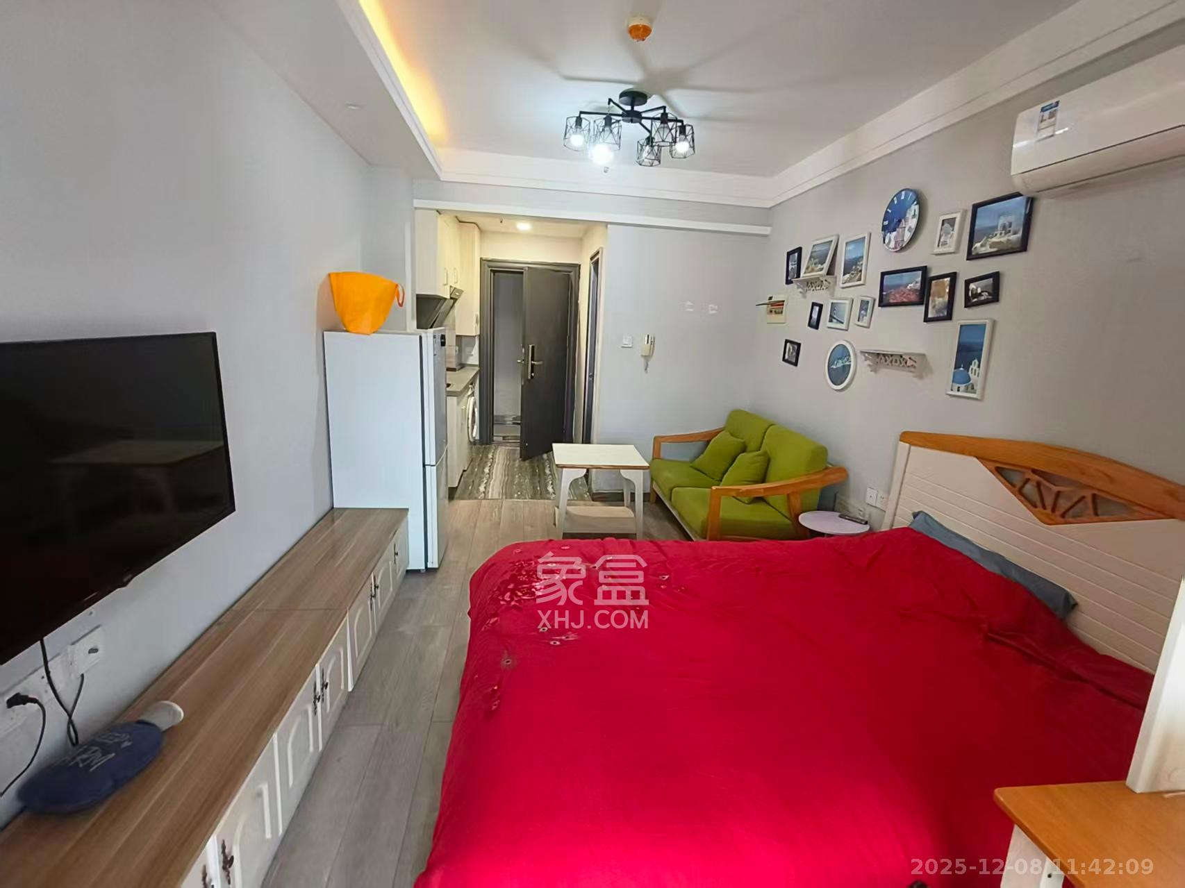 拿铁空间  1室1厅1卫    1300.0元/月