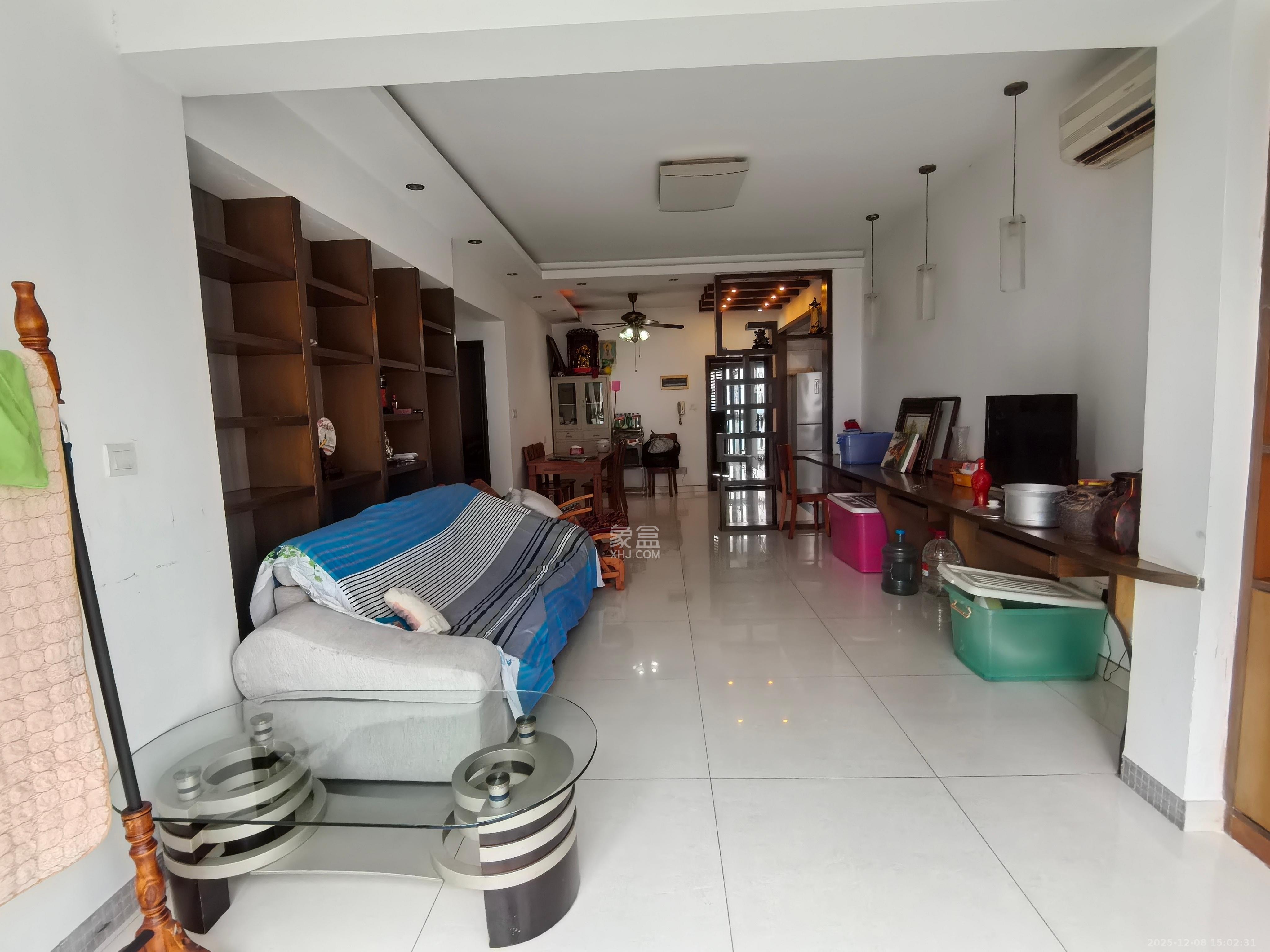 联诚国际城  2室1厅1卫    1300.0元/月