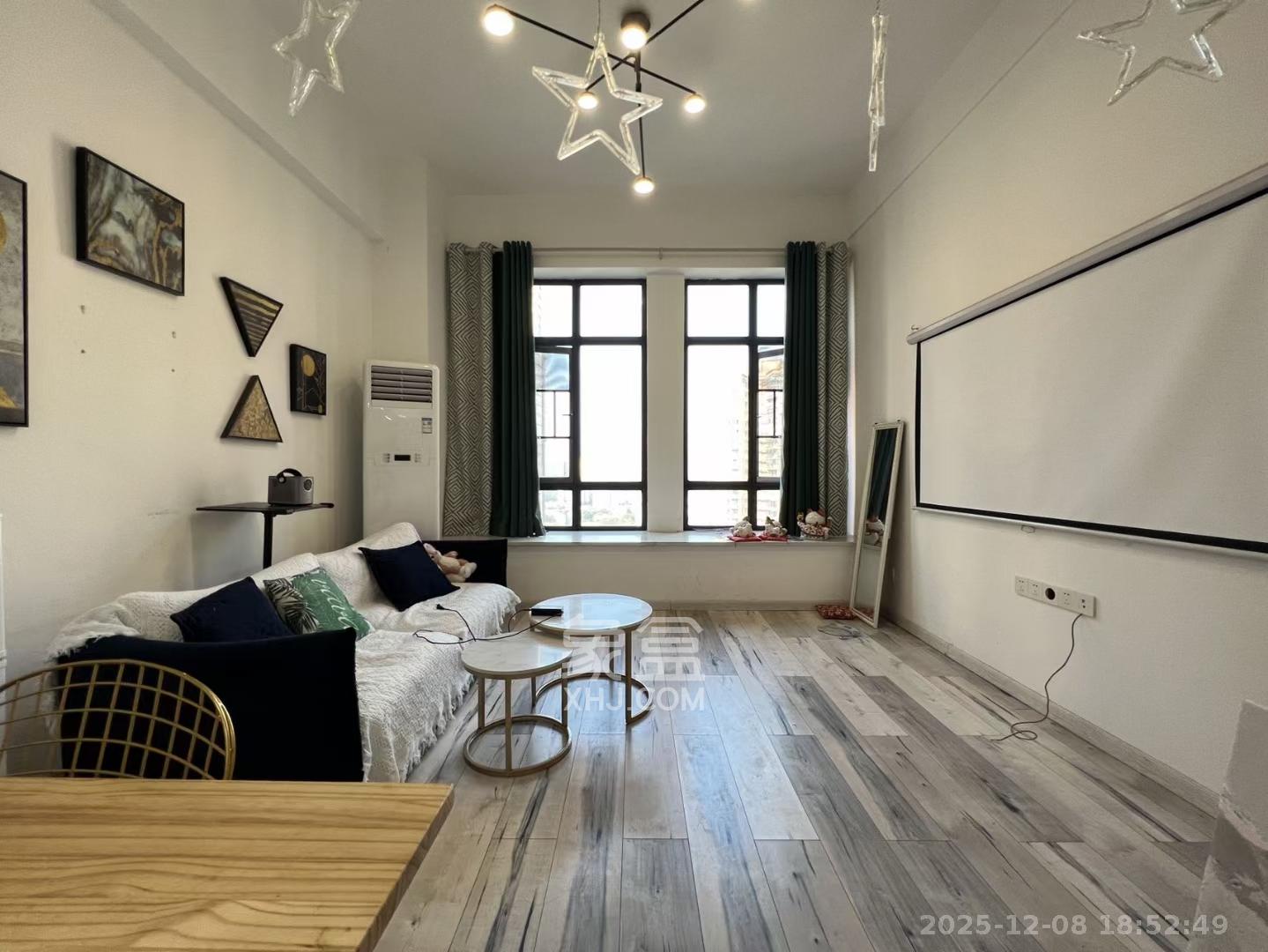 荣悦台 1室1厅1卫 1800.0元/月 荣悦台 1室1厅1卫 1800.0元/月室内图