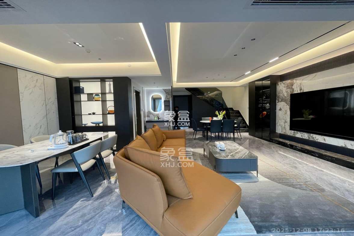 保利天禧C区 4室2厅2卫 13500.0元/月 保利天禧C区 4室2厅2卫 13500.0元/月室内图