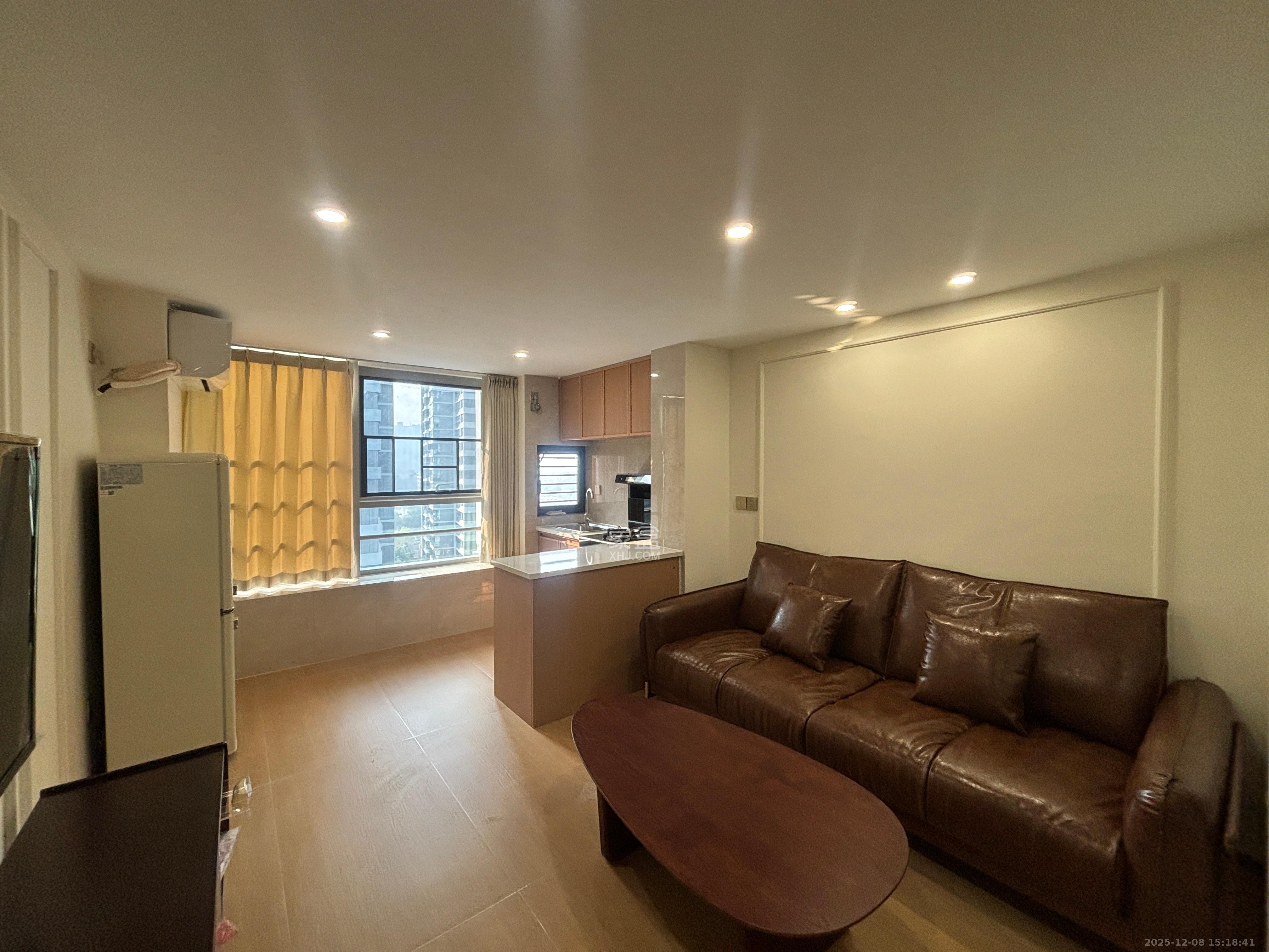 复地滨江金融中心  2室1厅1卫    2500.0元/月