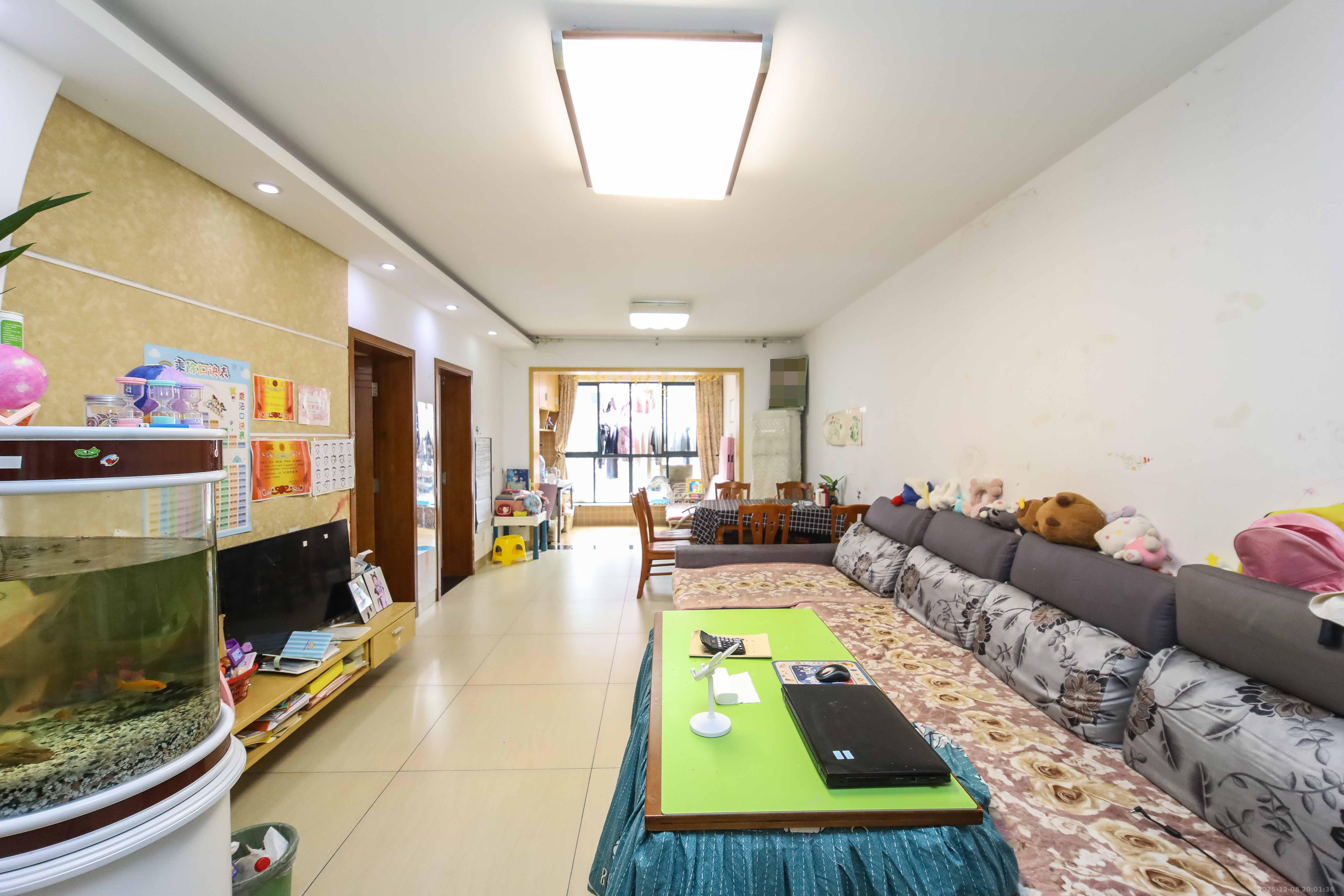 东玺门  2室2厅1卫    75.0万