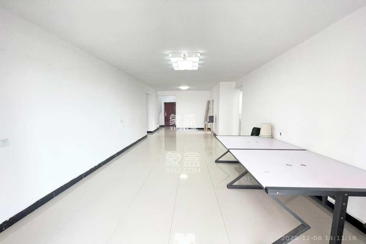 保利麓谷林语F区 4室2厅2卫 2400.0元/月 保利麓谷林语F区 4室2厅2卫 2400.0元/月室内图