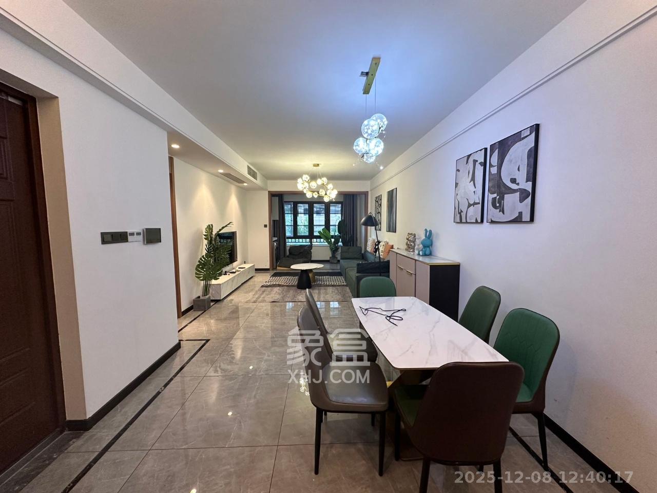 卓越江岸  4室2厅2卫    4500.0元/月室内图