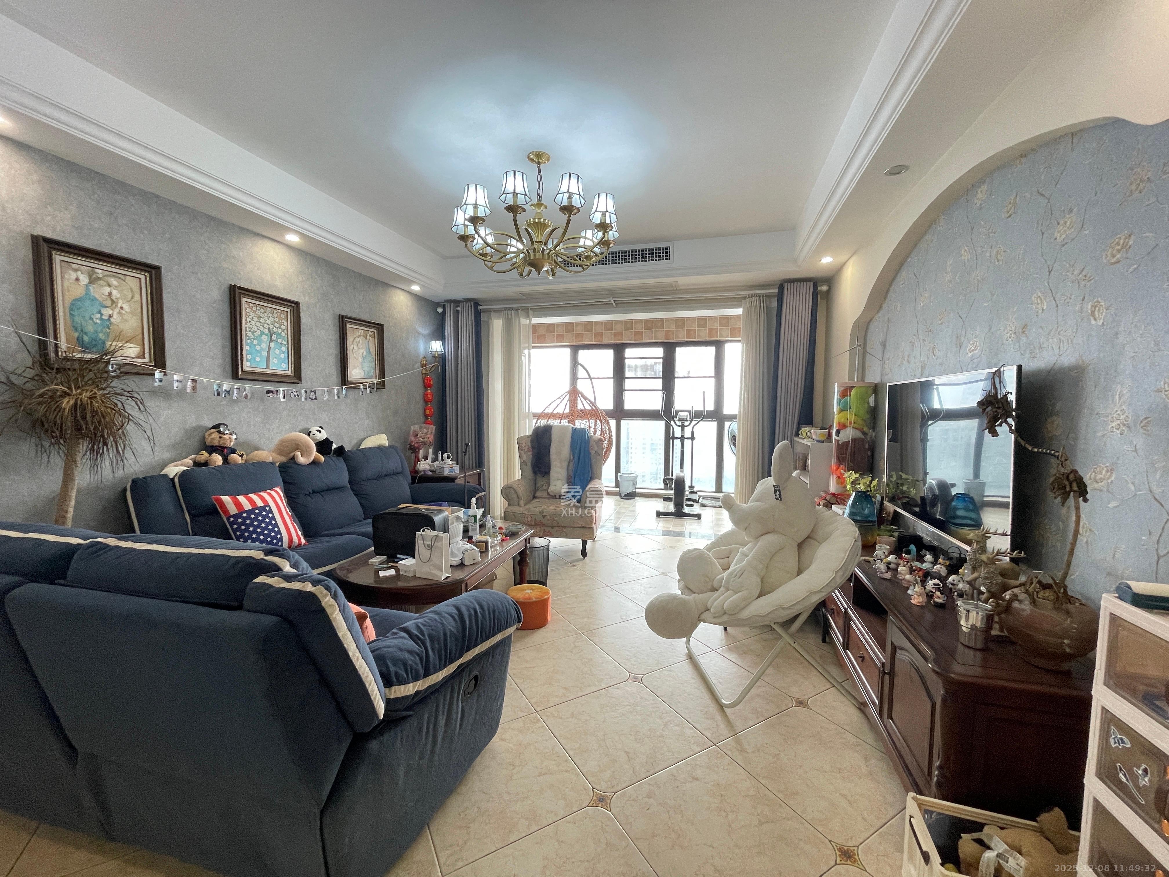 通用时代国际社区  4室2厅2卫    4500.0元/月